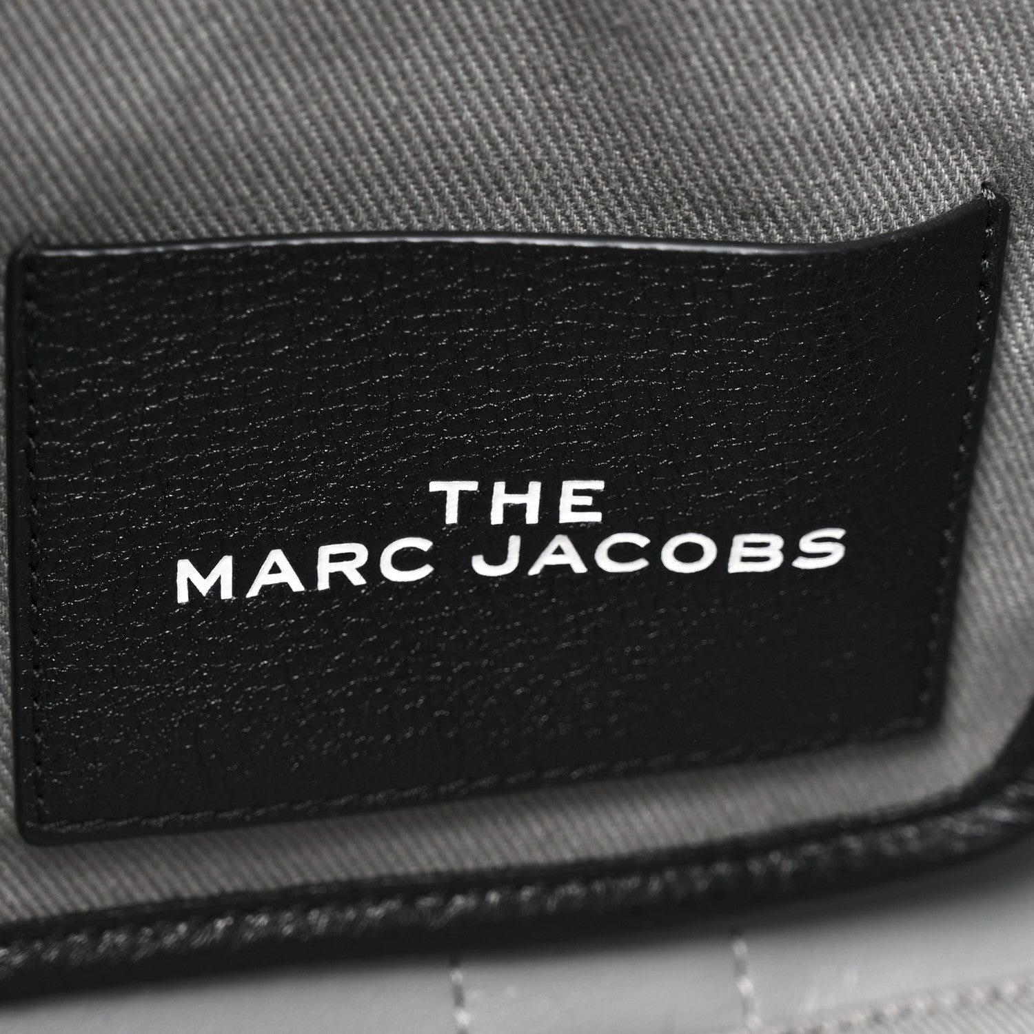 Marc Jacobs Grained Calfskin Medium The Tote Bag Black 6 of 13