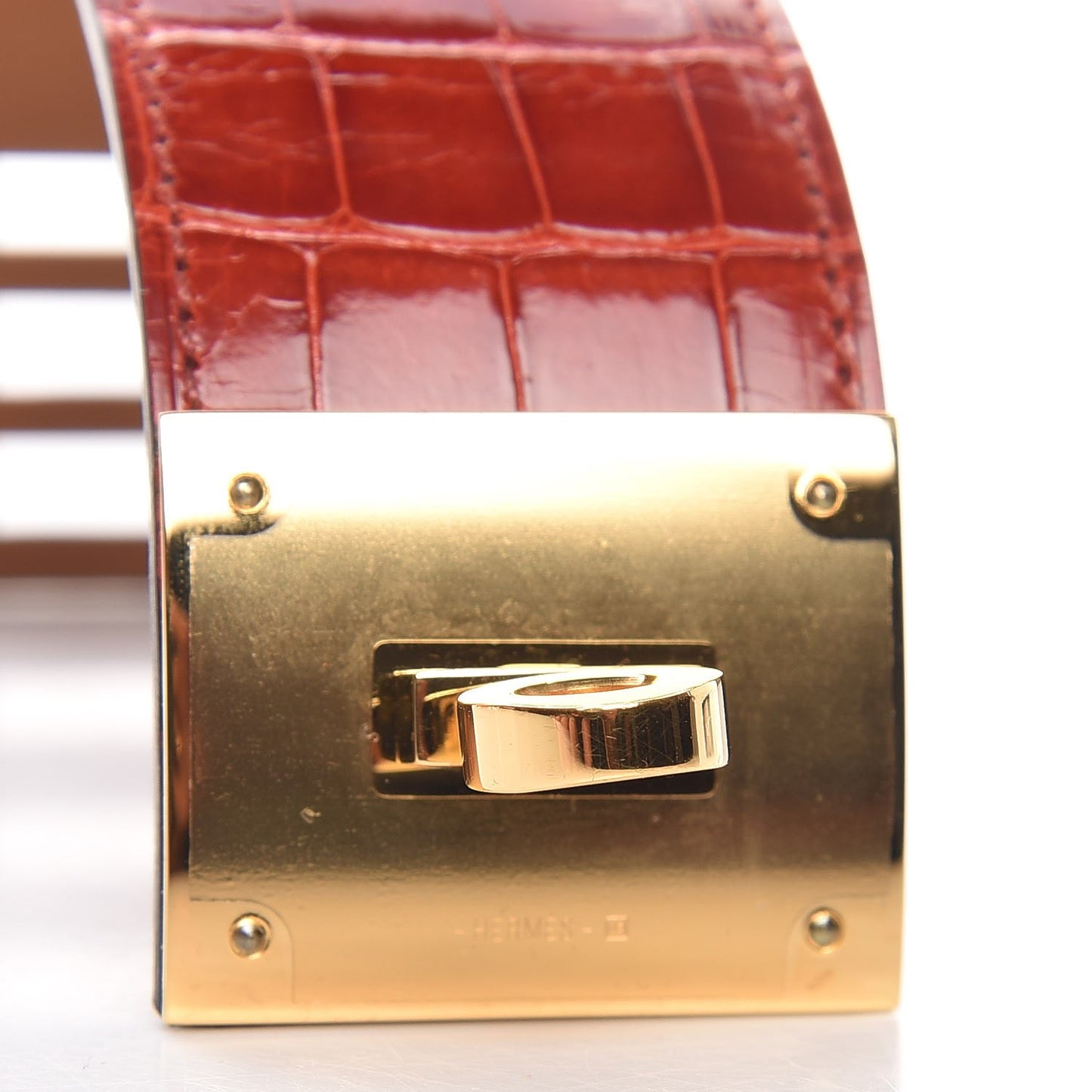 Shiny Alligator Kelly Dog Cuff Geranium