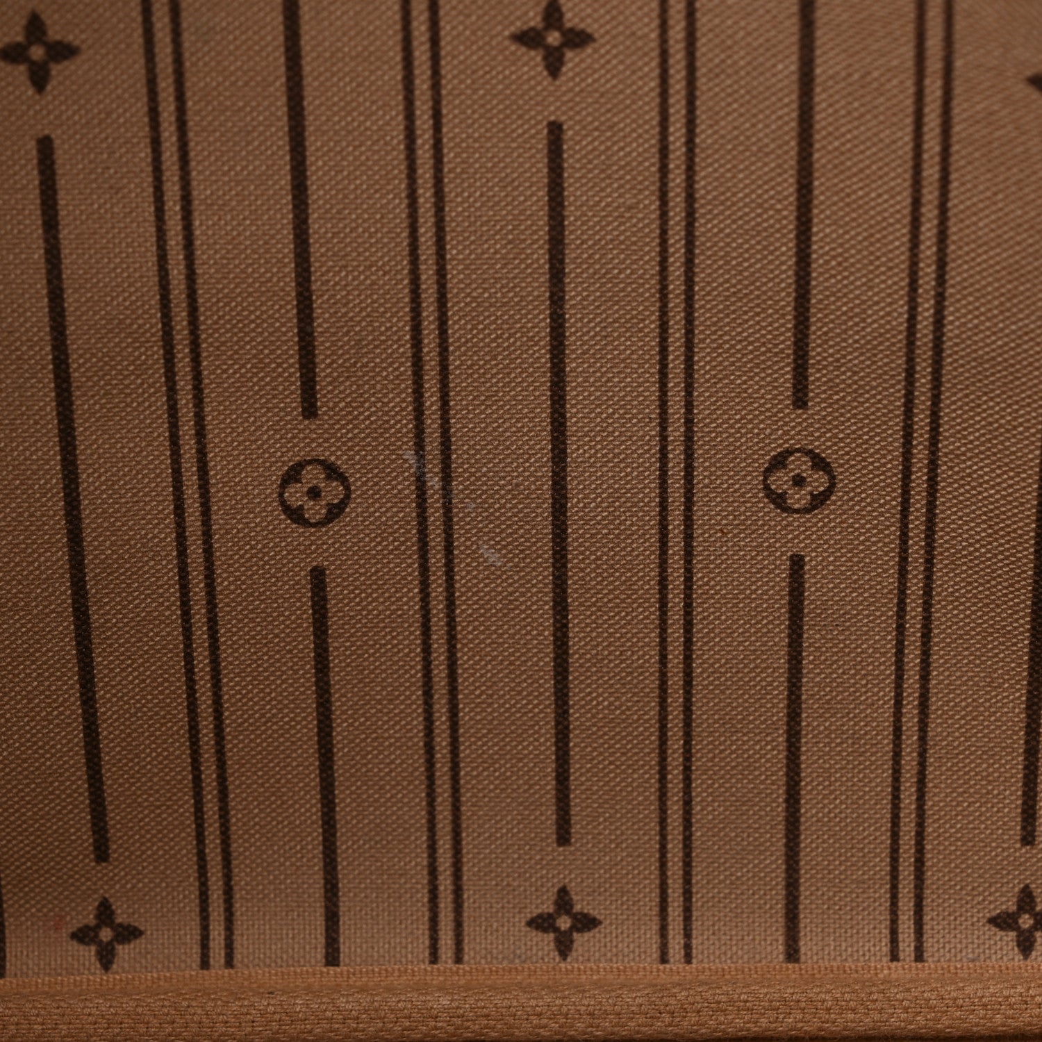 Louis Vuitton Monogram Neverfull MM 11 of 18