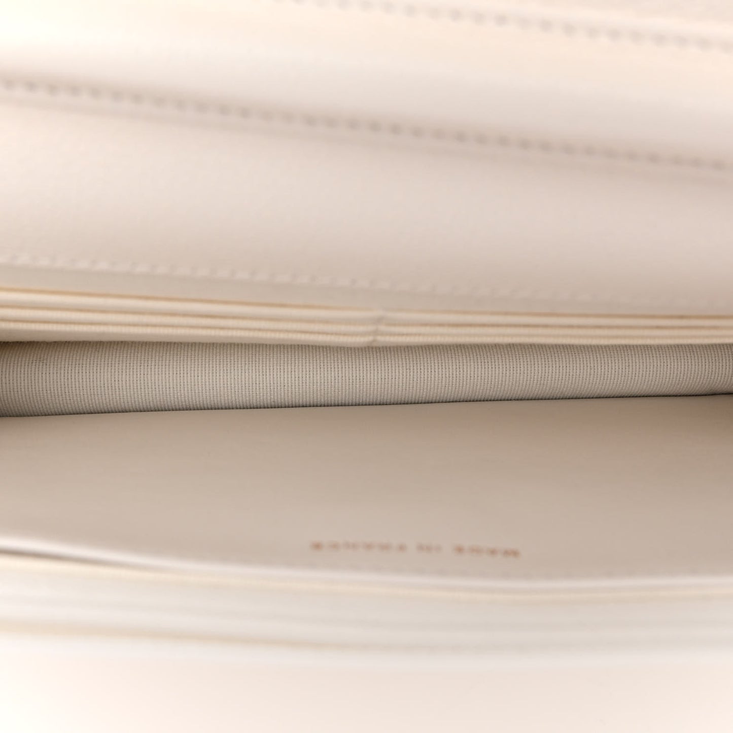 Caviar Quilted Wallet On Chain WOC White