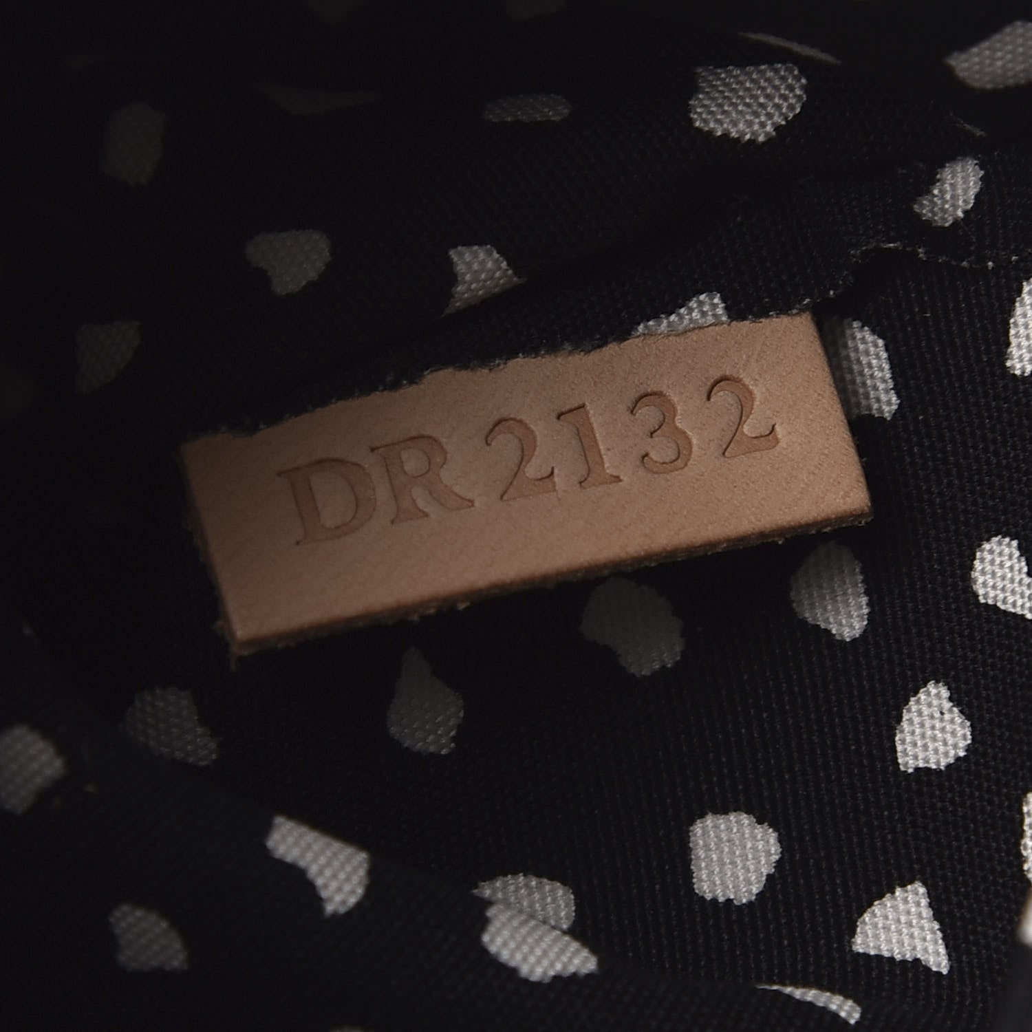 Louis Vuitton Vernis Kusama Infinity Dots Pochette Accessories Black 9 of 9