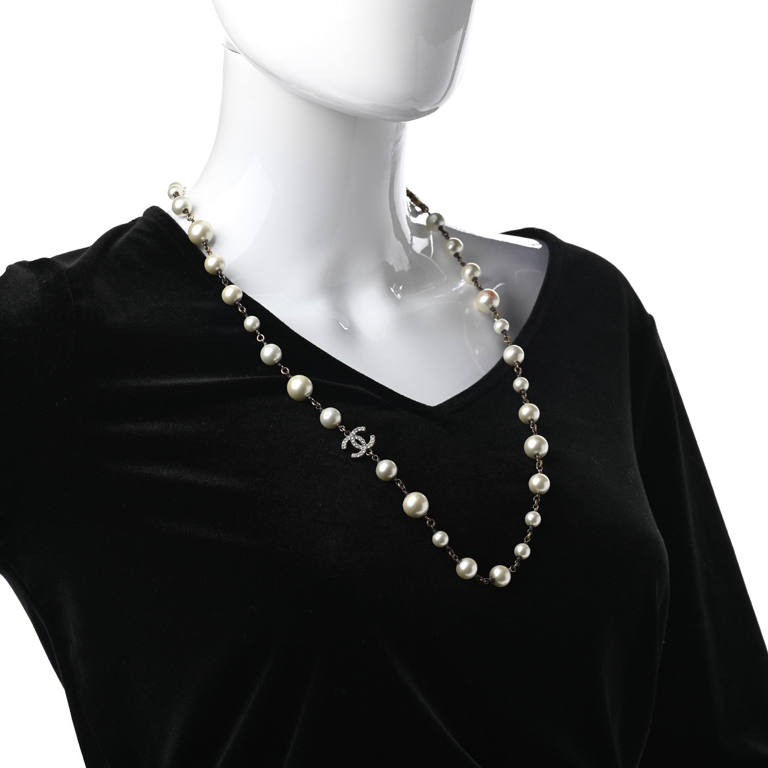 Chanel Swarovski Crystal Pearl CC Heart Necklace Gold 2 of 6