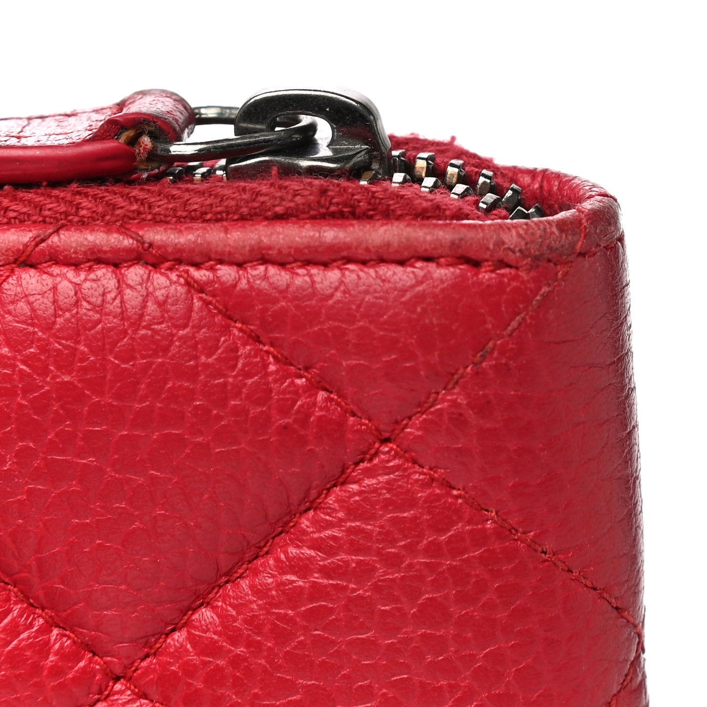 Caviar Quilted Small Zip Around Wallet Red