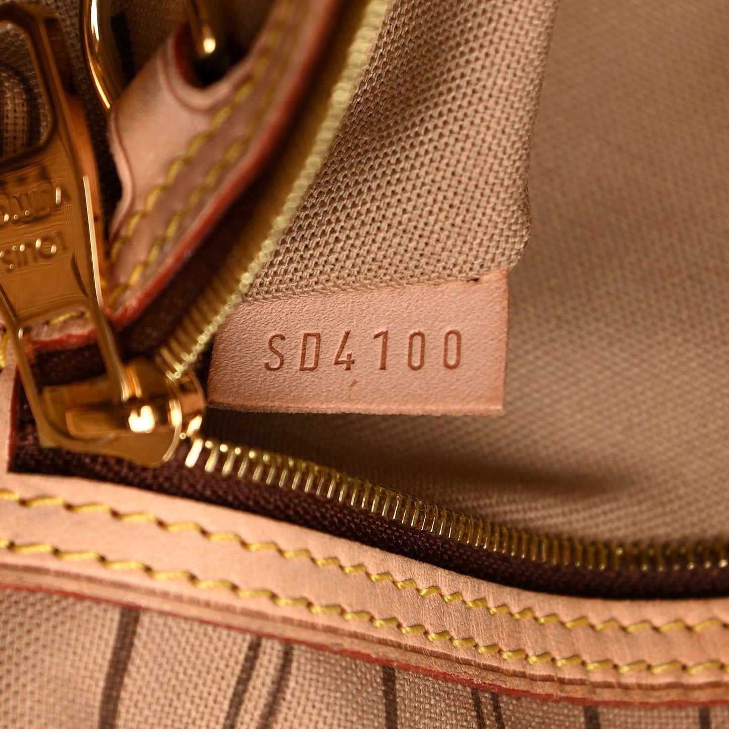 Monogram Delightful GM