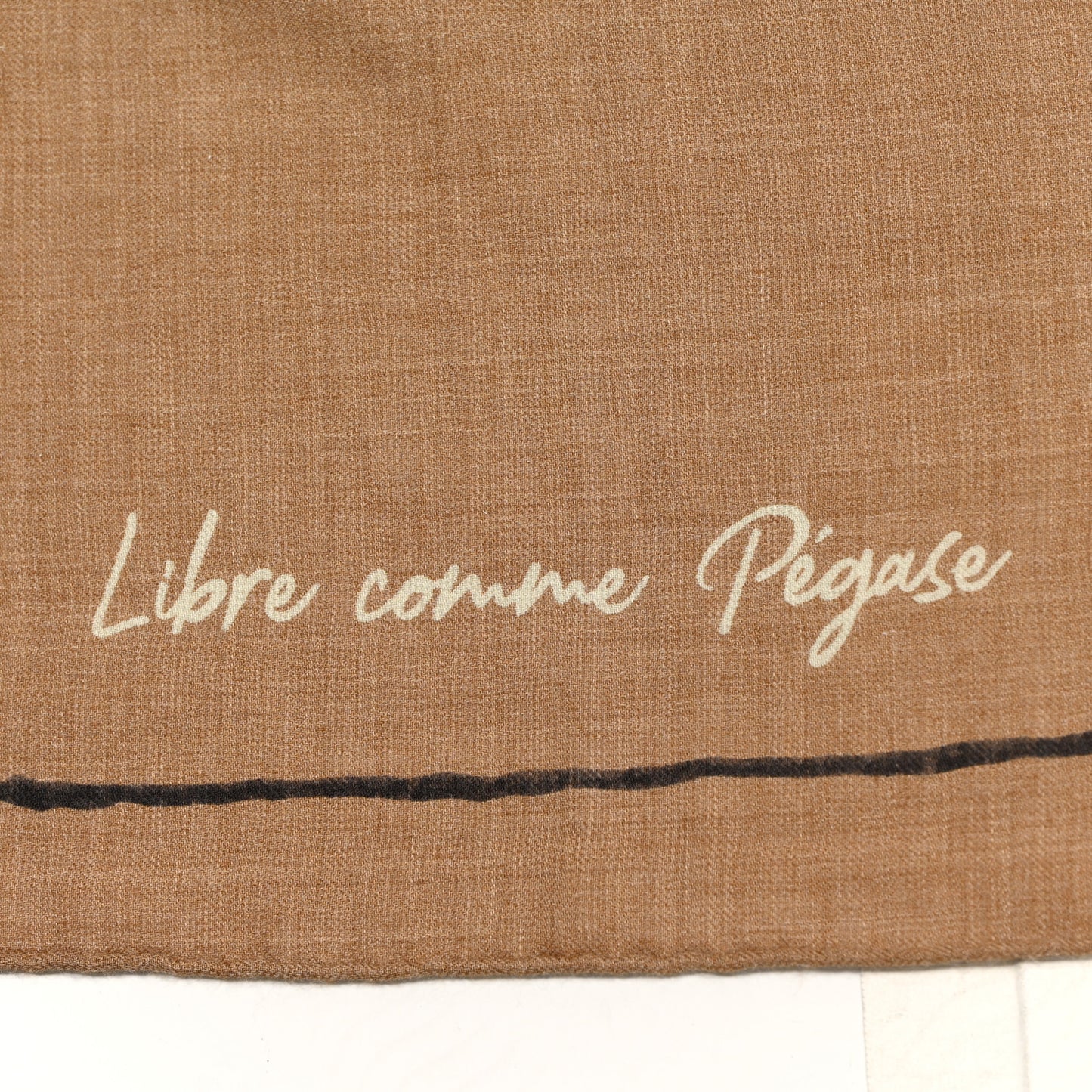 Cashmere Silk Libre Comme Pegase Shawl 140 Caramel Creme Black