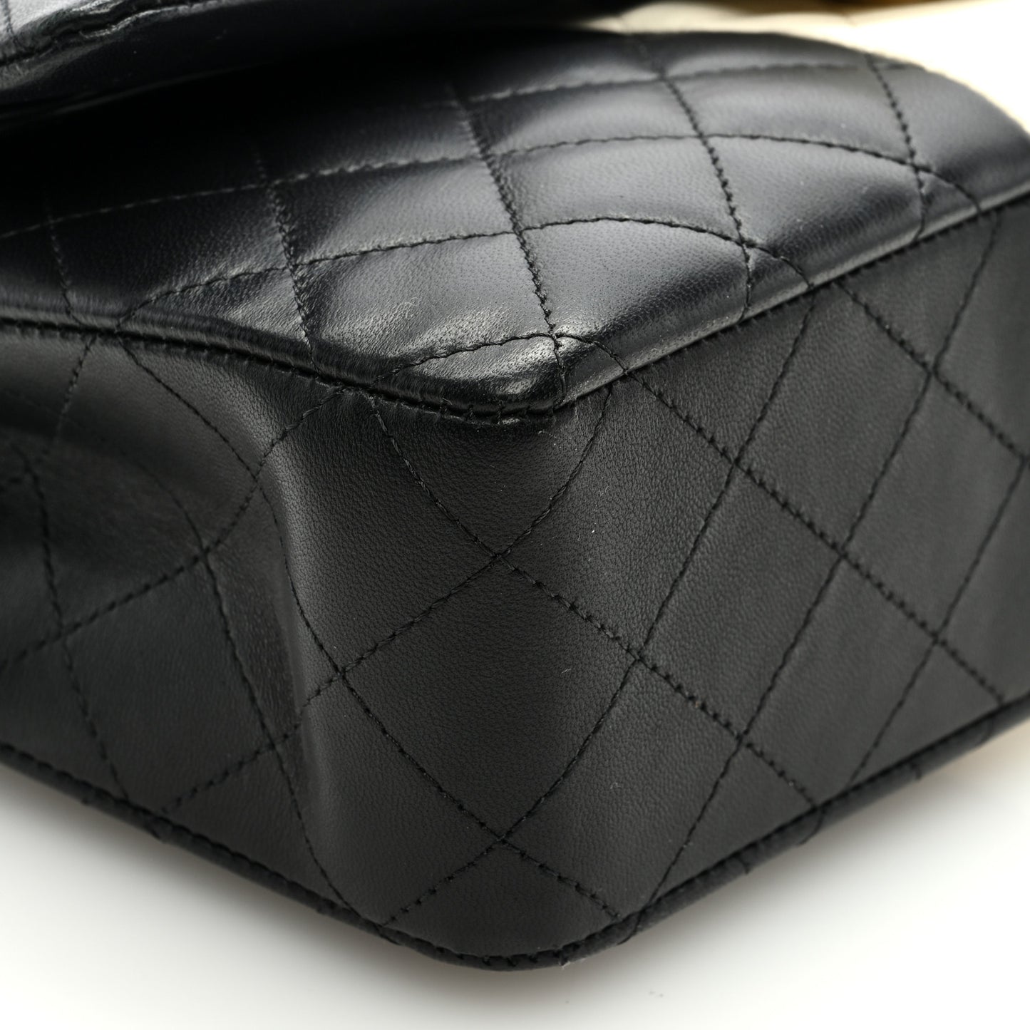 Lambskin Quilted Medium Double Flap Black White