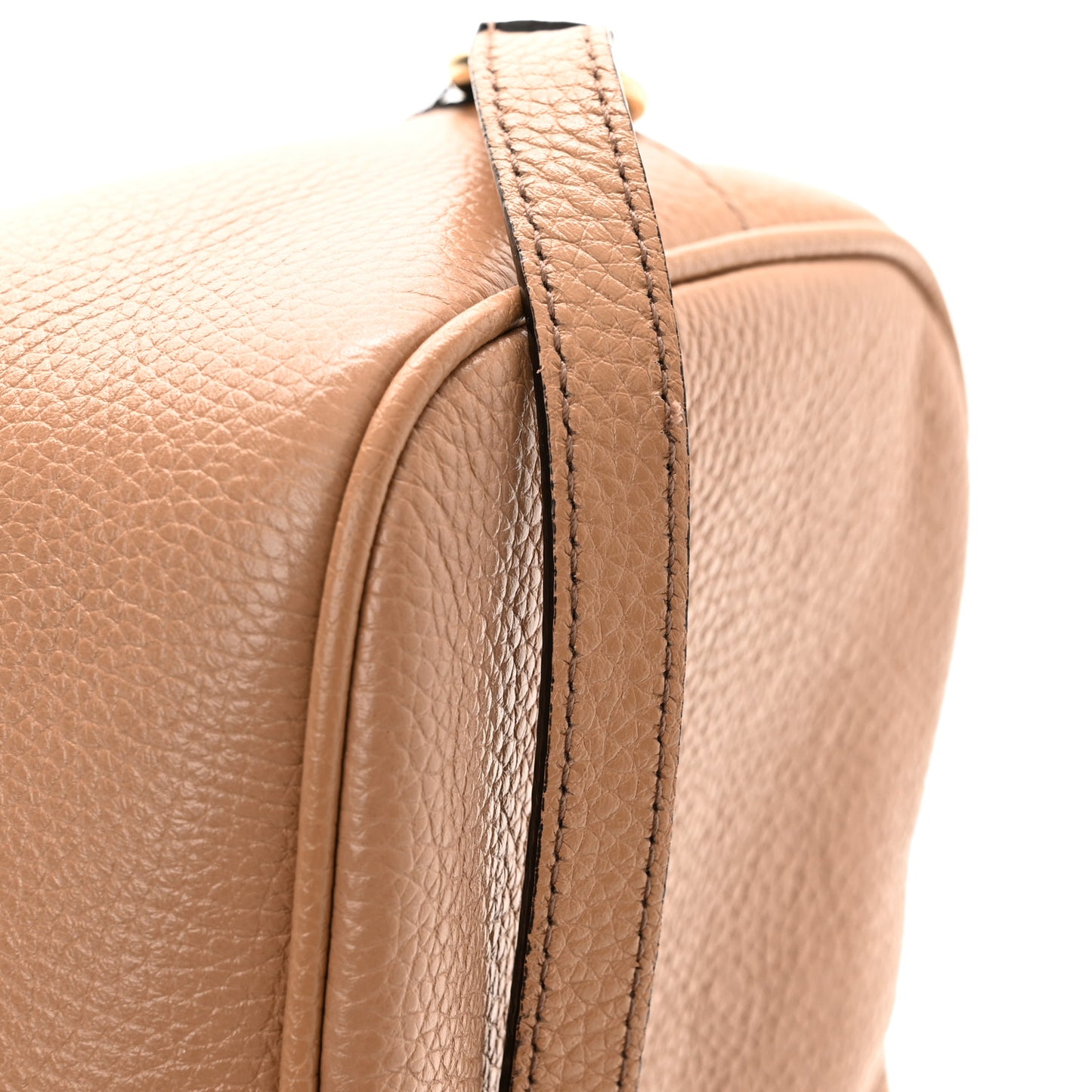 Pebbled Calfskin Small Soho Disco Bag Camelia