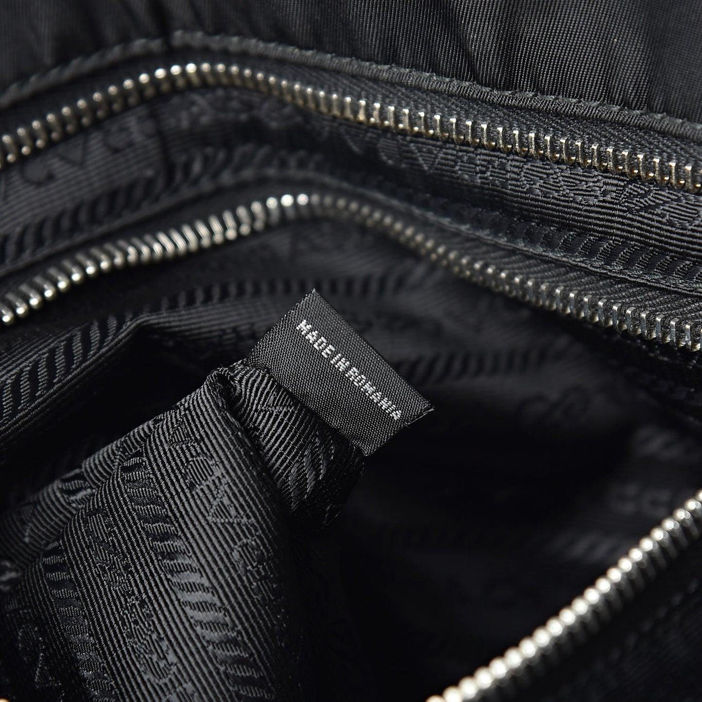 Nylon Tessuto Impuntu Quilted Shoulder Bag Black