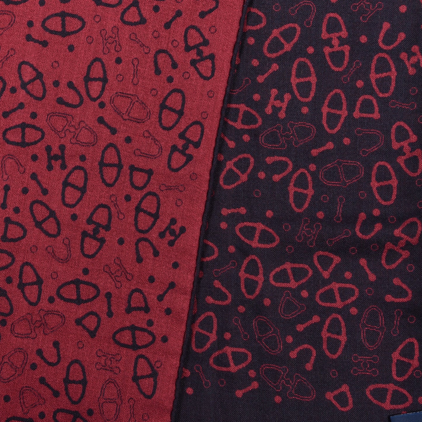 Cashmere Silk Point A Point Muffler Cassis Marine