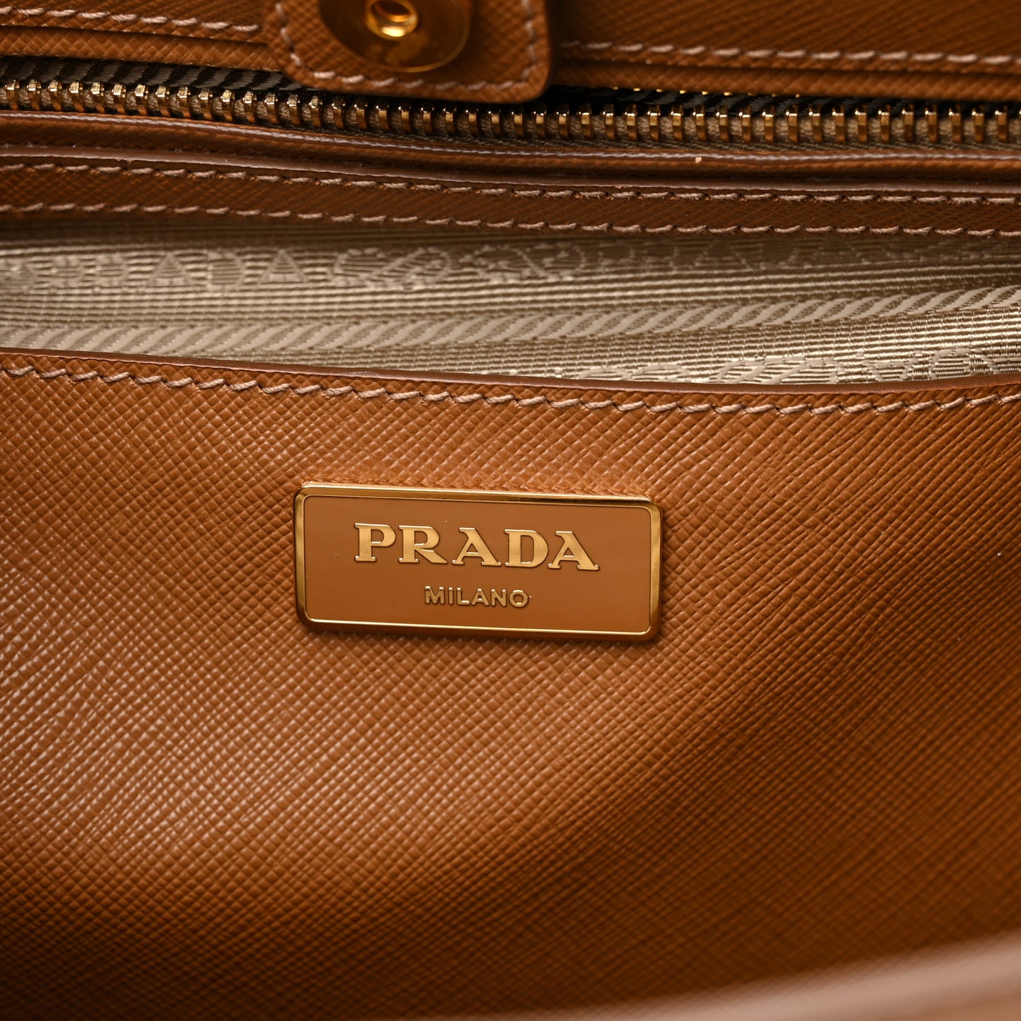 Saffiano Lux Medium Tote Caramel