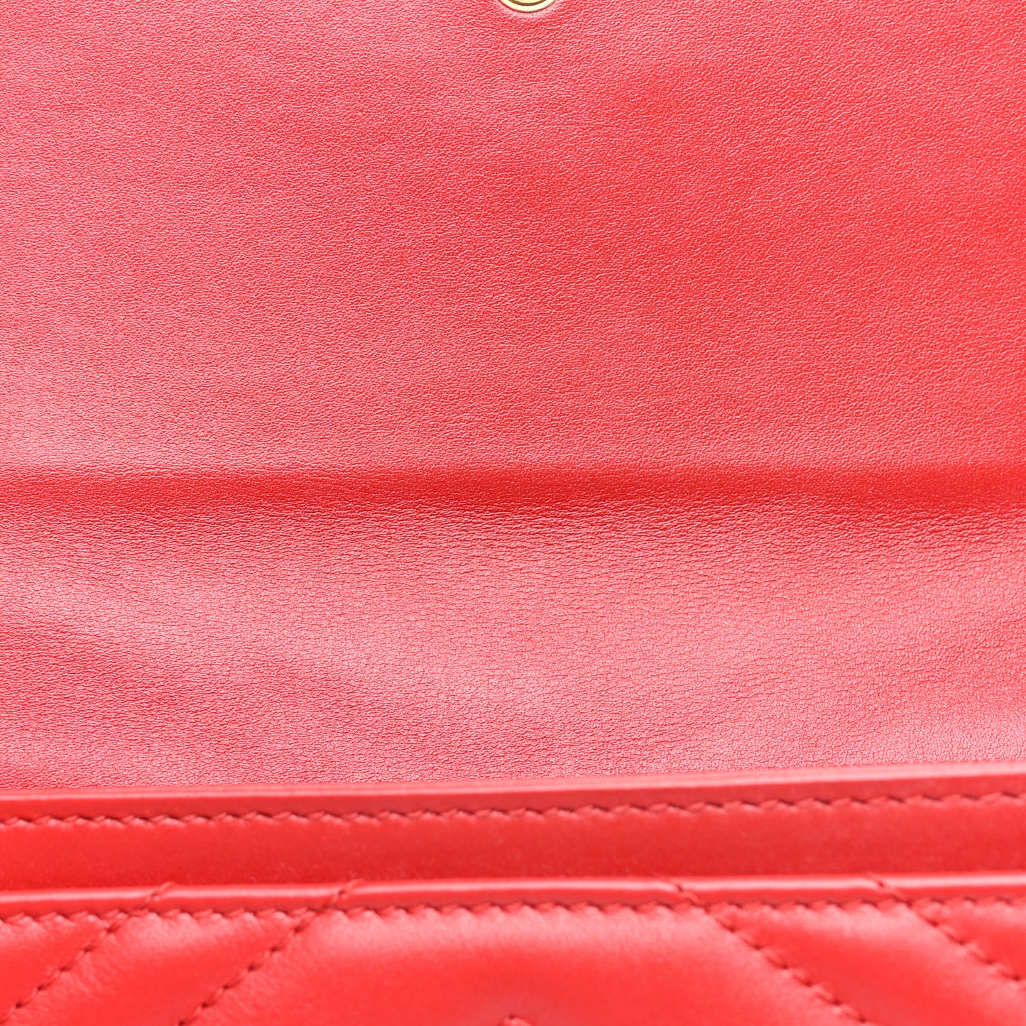 Calfskin Matelasse GG Marmont Continental Wallet Hibiscus Red