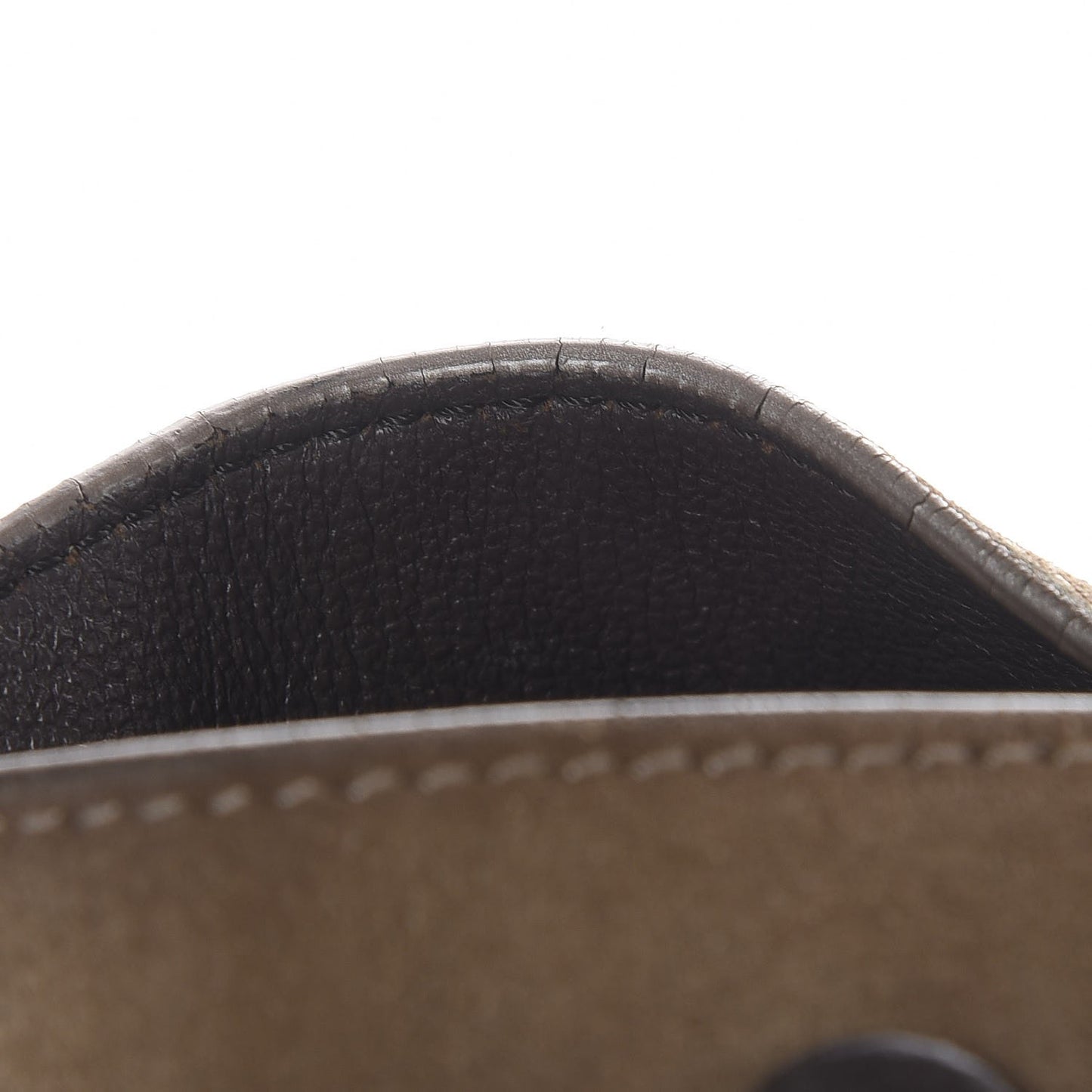 Drummed Calfskin Suede Medium Trapeze Souris