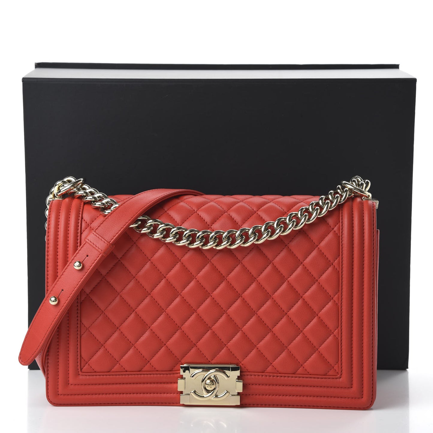 Lambskin Quilted New Medium Boy Flap Red
