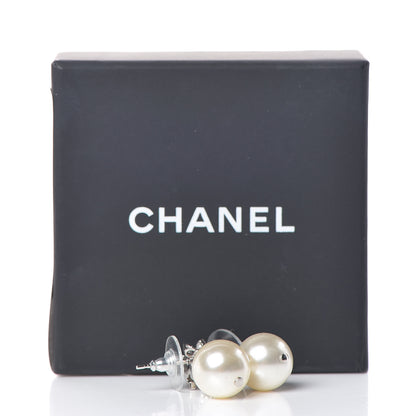 Chanel Crystal Pearl CC Drop Earrings Silver Pearly White 5 of 5