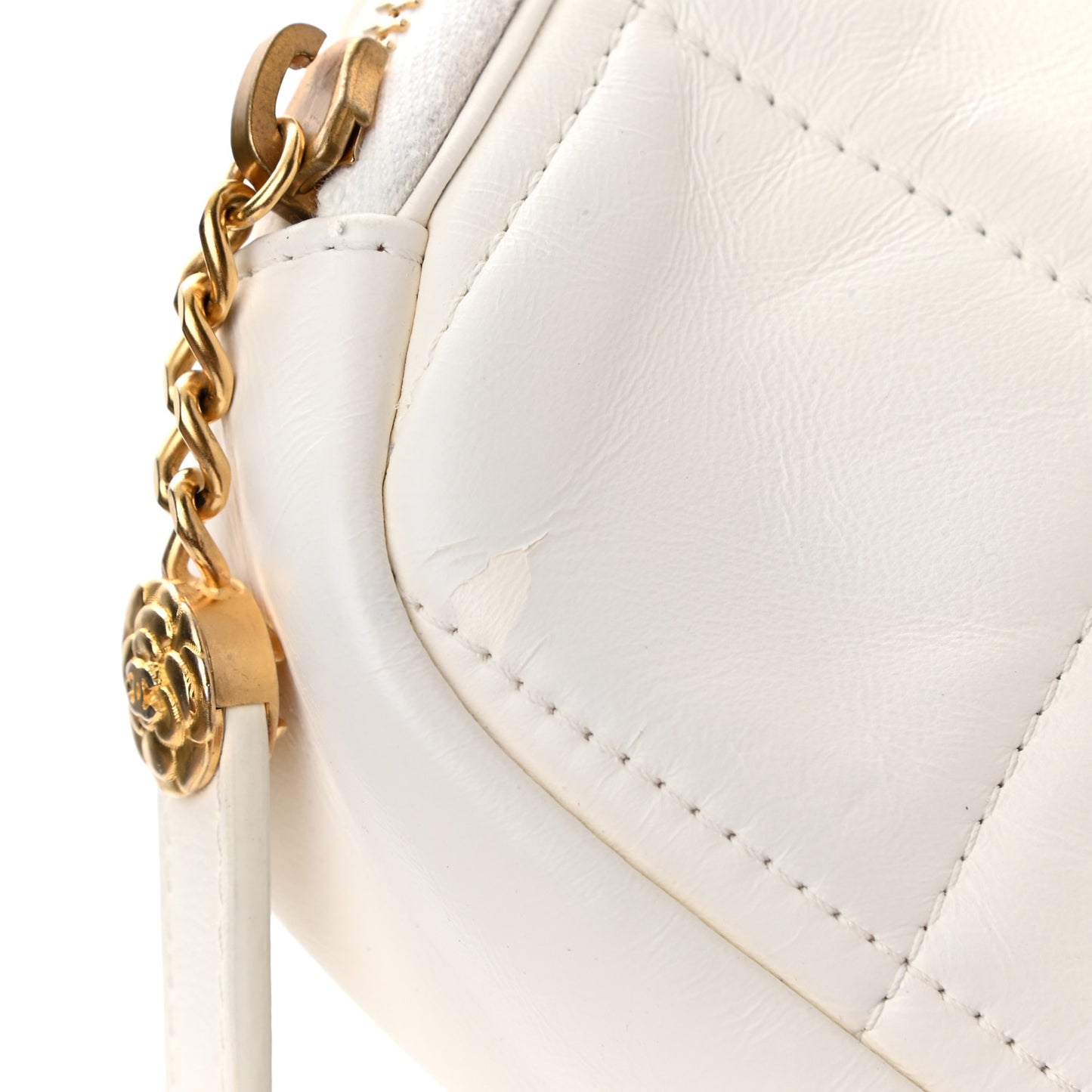 Lambskin Quilted Diamond Clutch With Chain White