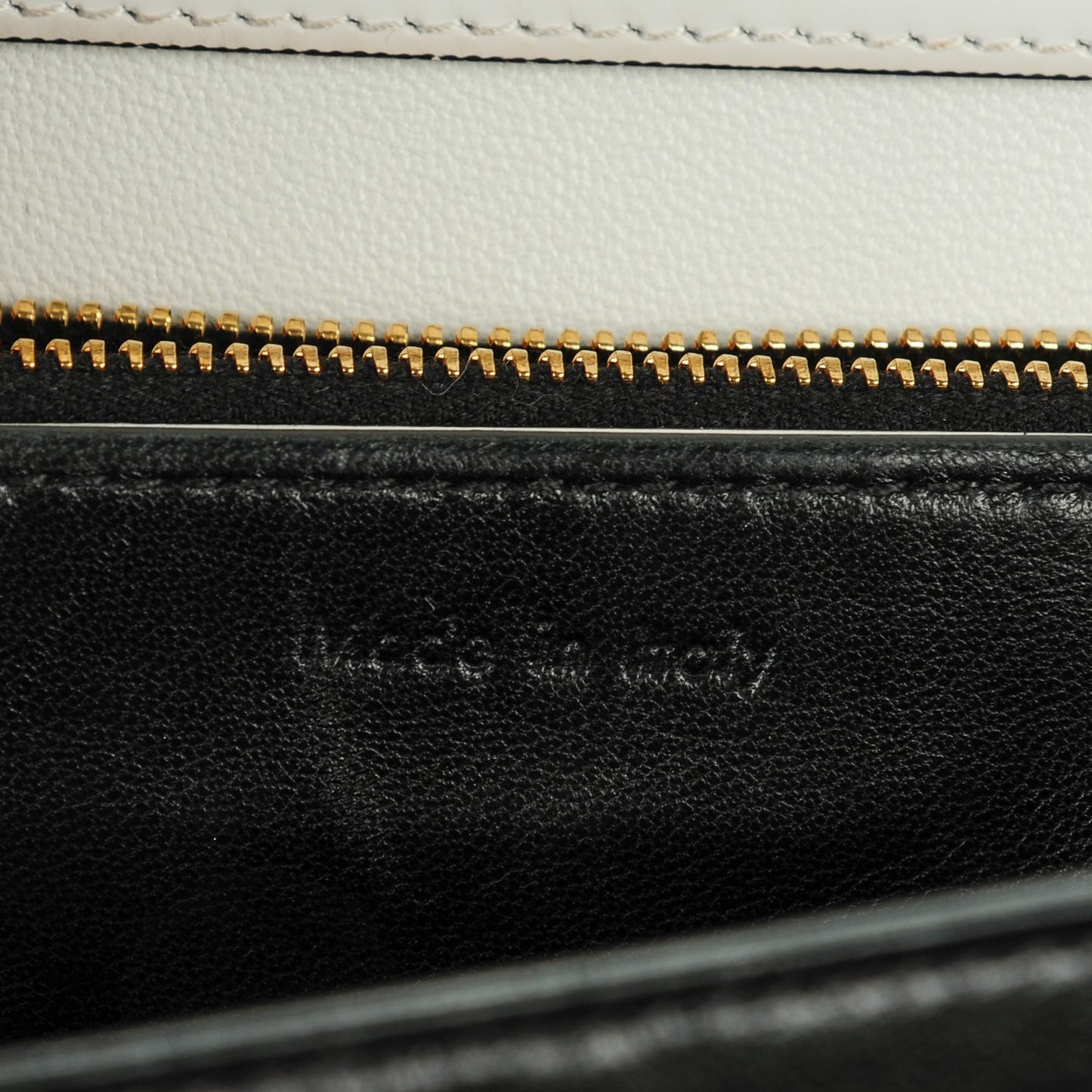 Spazzolato Calfskin Medium Classic Box Flap Bag White