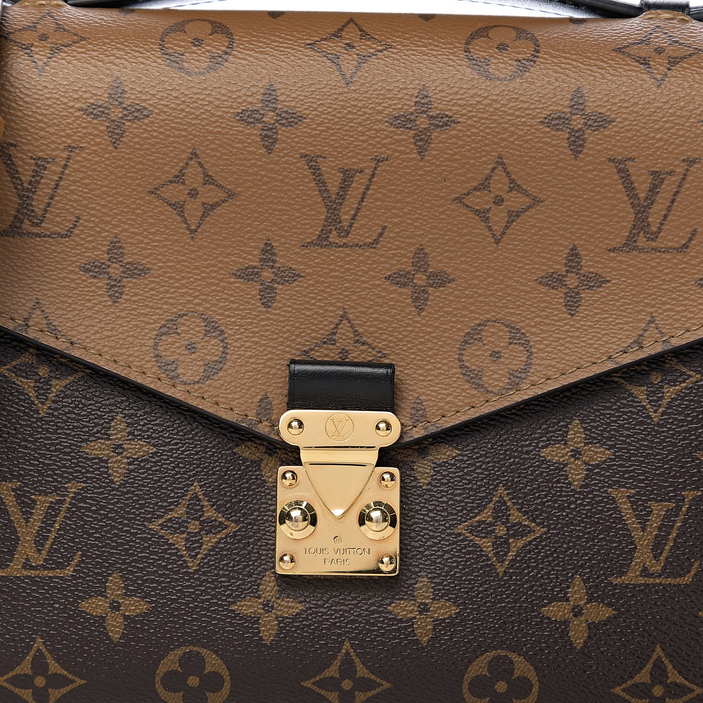 Reverse Monogram Pochette Metis
