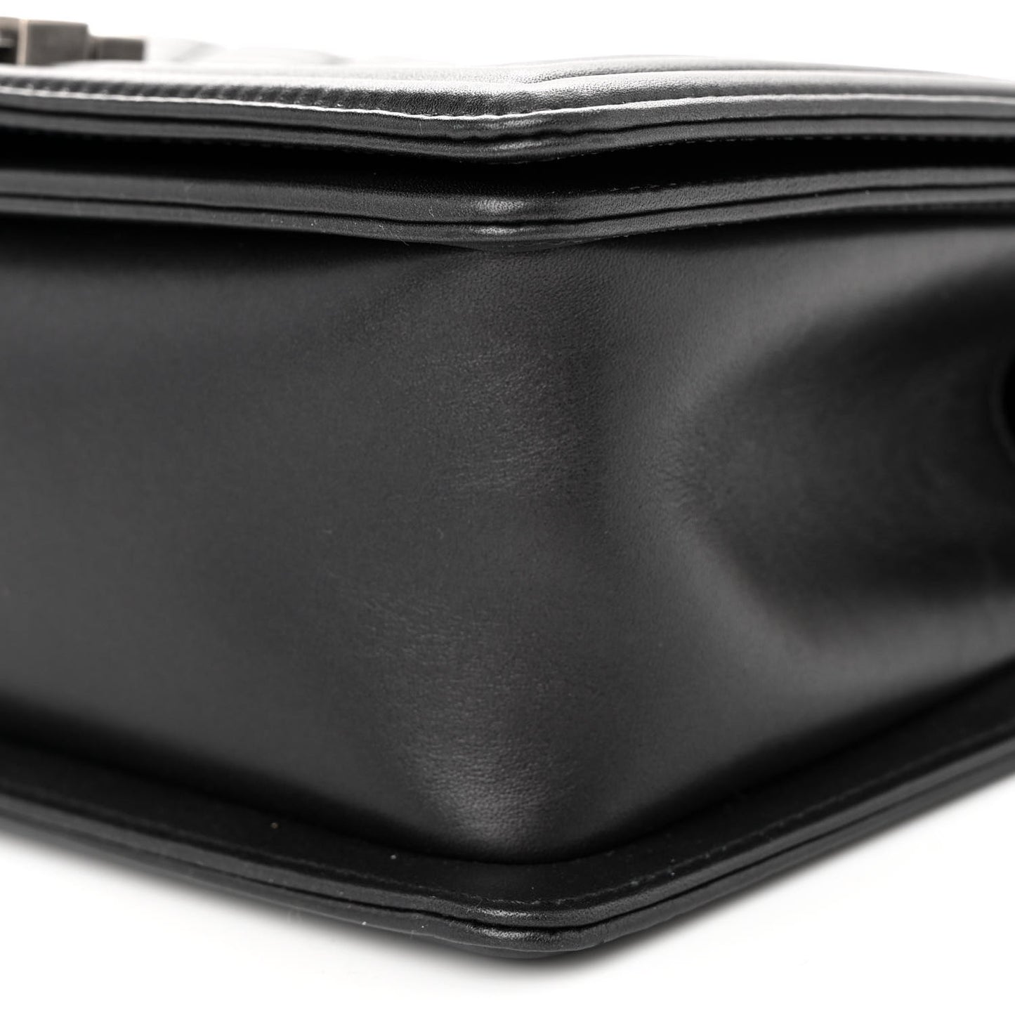 Calfskin Quilted Medium Boy Flap Black