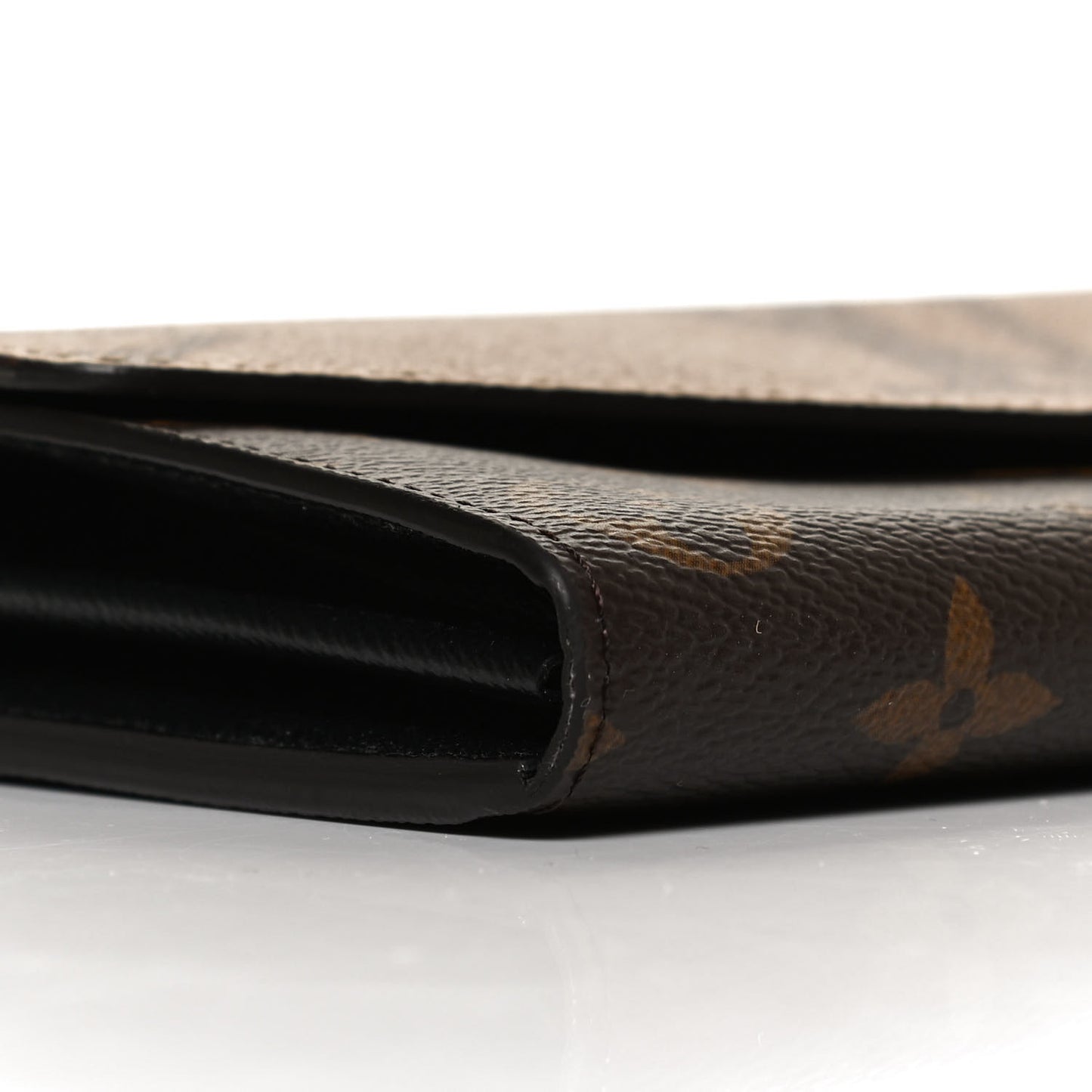 Reverse Monogram Giant Sarah Wallet
