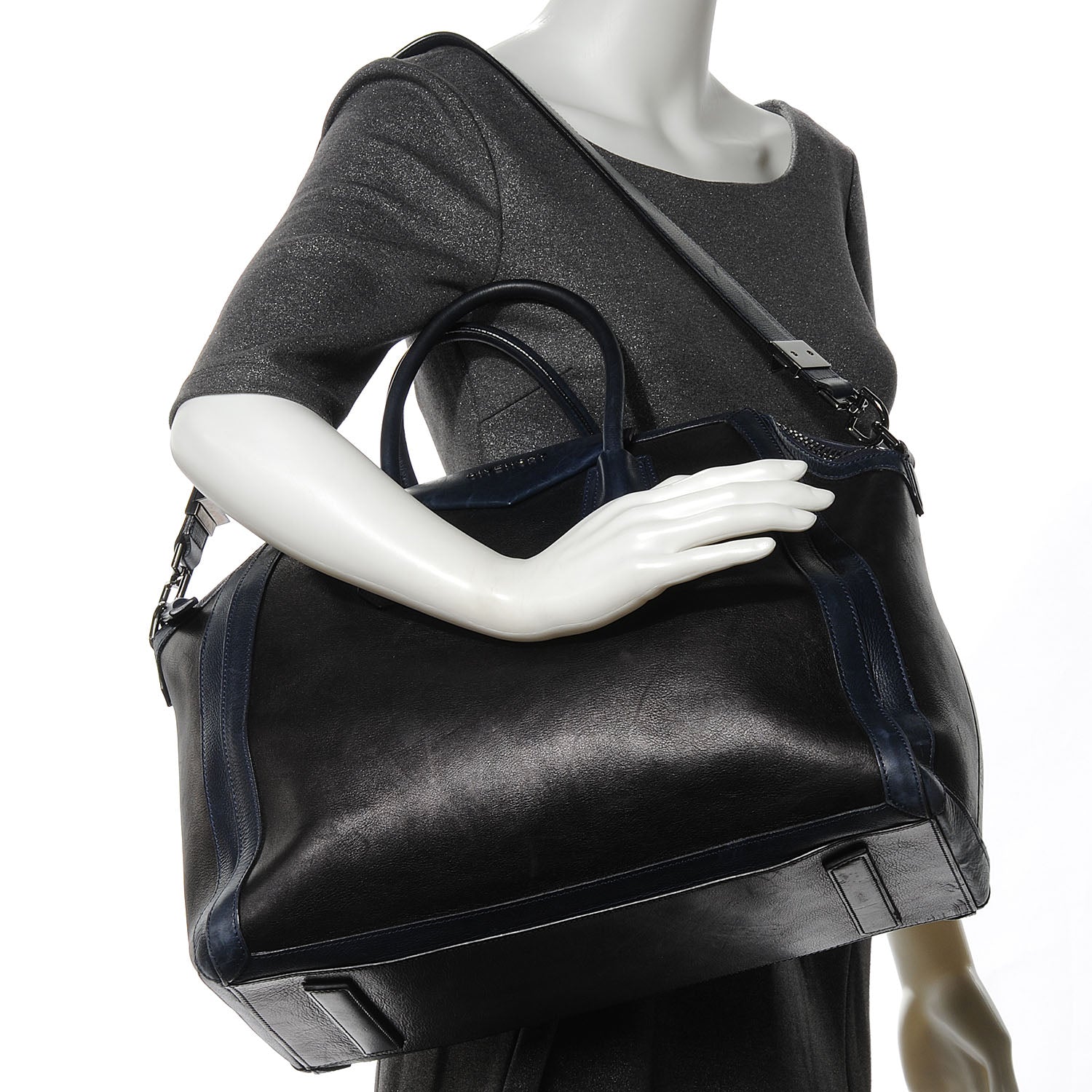 Givenchy Calfskin Large Bi-Color Antigona Black Navy 2 of 8