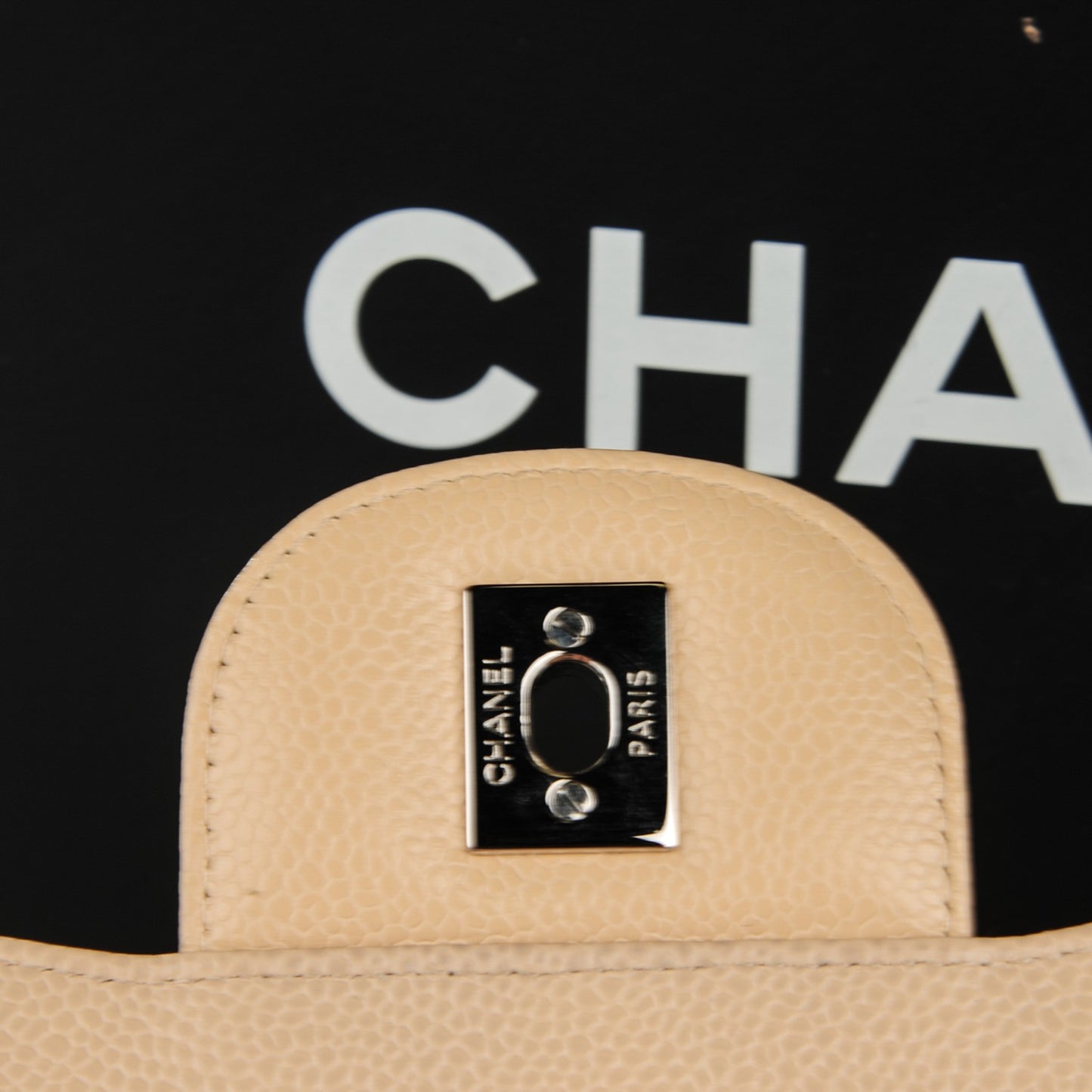 Caviar Quilted Jumbo Double Flap Beige Clair