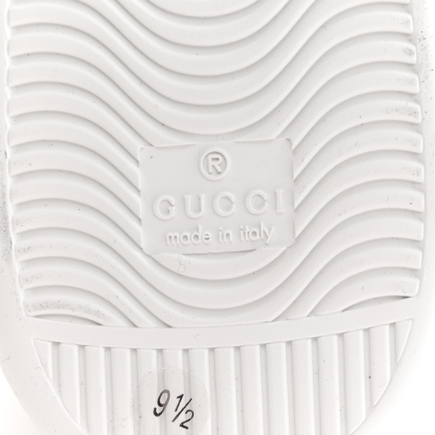 Gucci Calfskin Interlocking G Perforated Mens Ace Sneakers 9.5 White Grey Sky 7 of 10