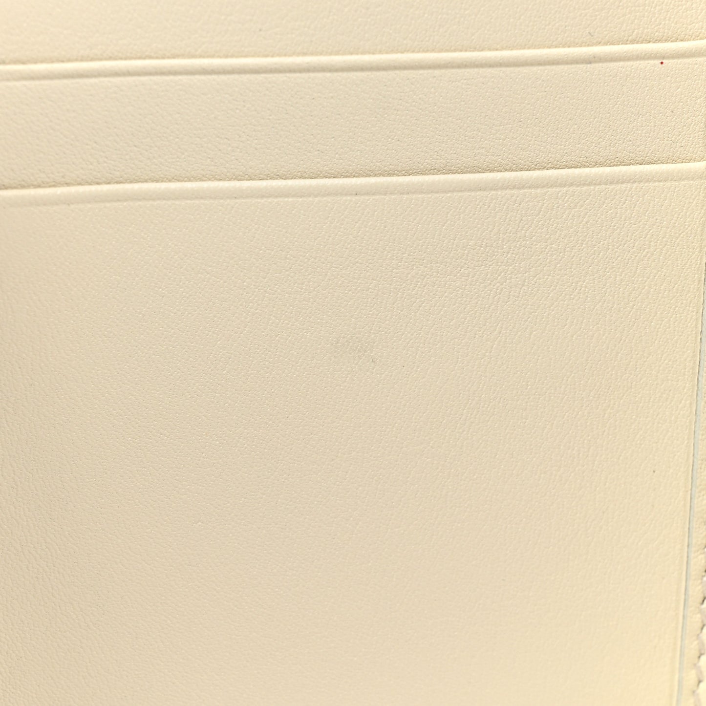 Calfskin Matelasse GG Marmont Wallet Mystic White