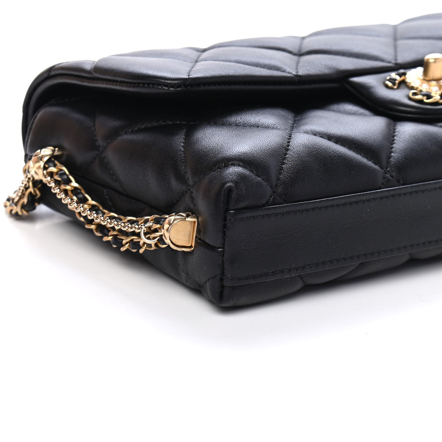 Lambskin Quilted Crush On Chains Flap Bag Black