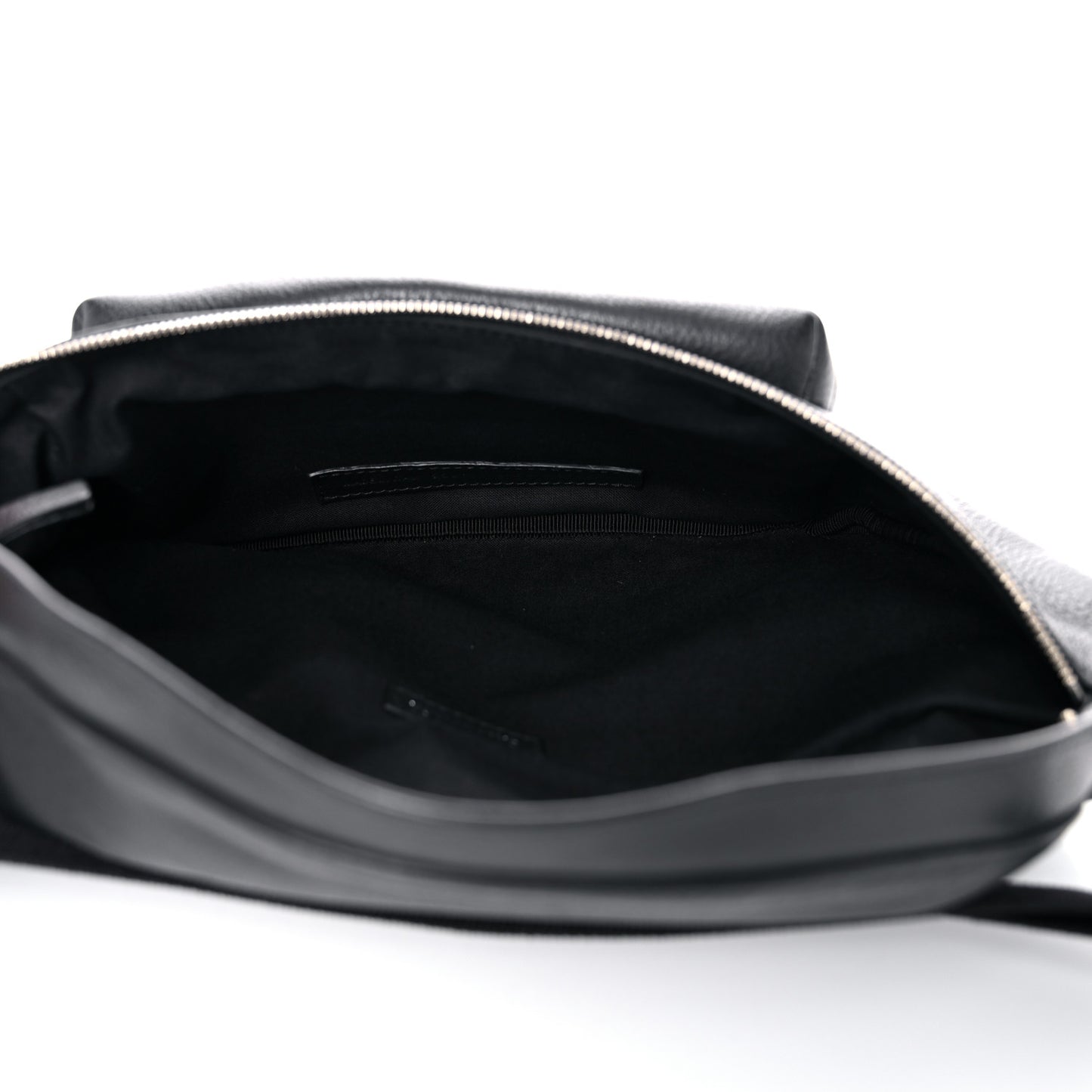 Smooth Calfskin Logo Large Everyday Beltpack Black