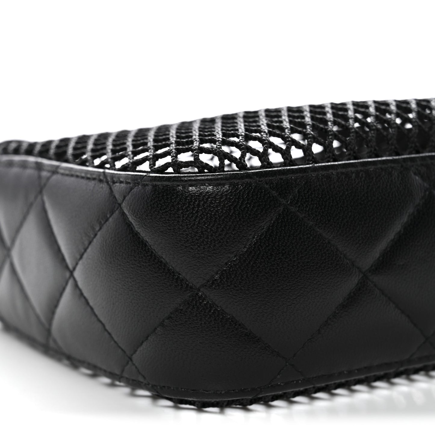 Mesh Shiny Lambskin Clutch With Chain Black