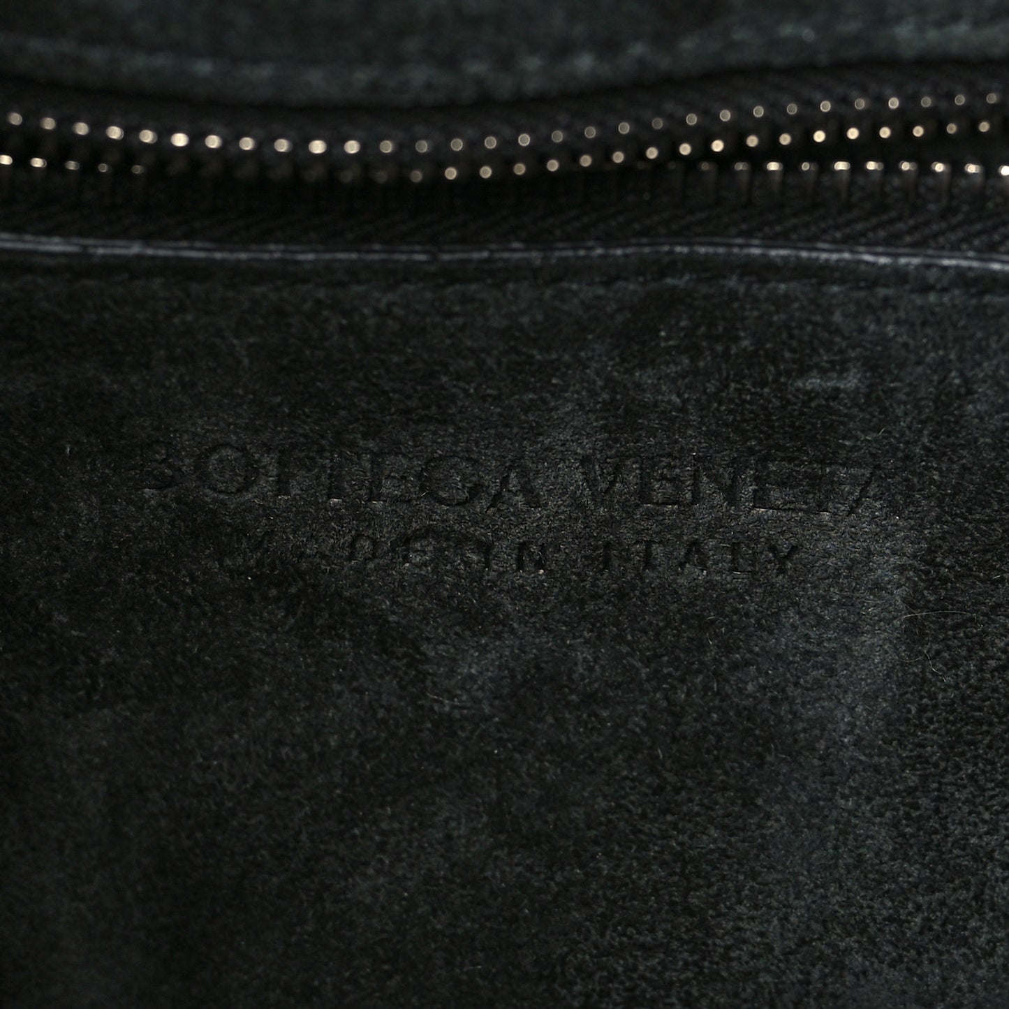 Metallic Crushed Calfskin Maxi Intrecciato Cassette Crossbody Bag Chlorophyll