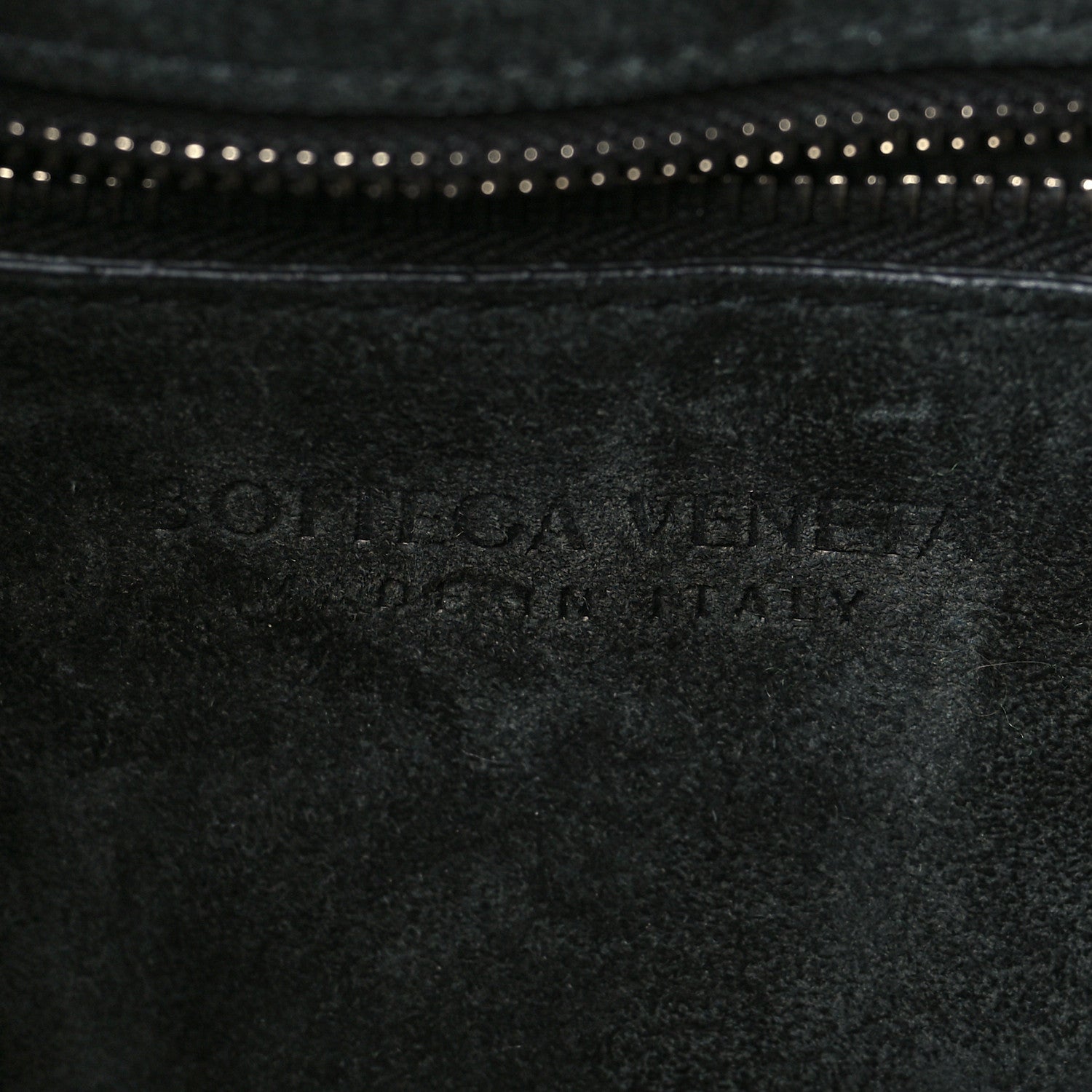 Bottega Veneta Metallic Crushed Calfskin Maxi Intrecciato Cassette Crossbody Bag Chlorophyll 6 of 9
