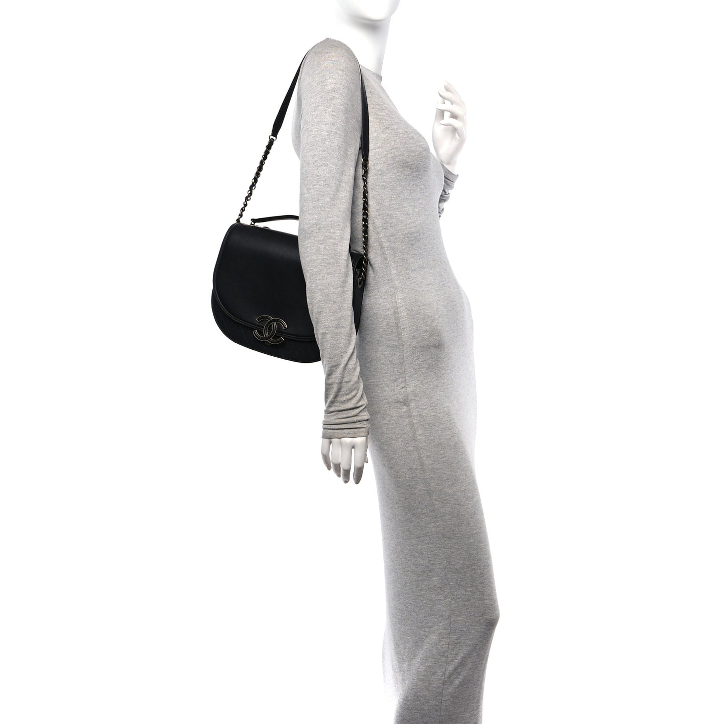 Shiny Calfskin Goatskin Quilted Medium Coco Curve Messenger Flap Black