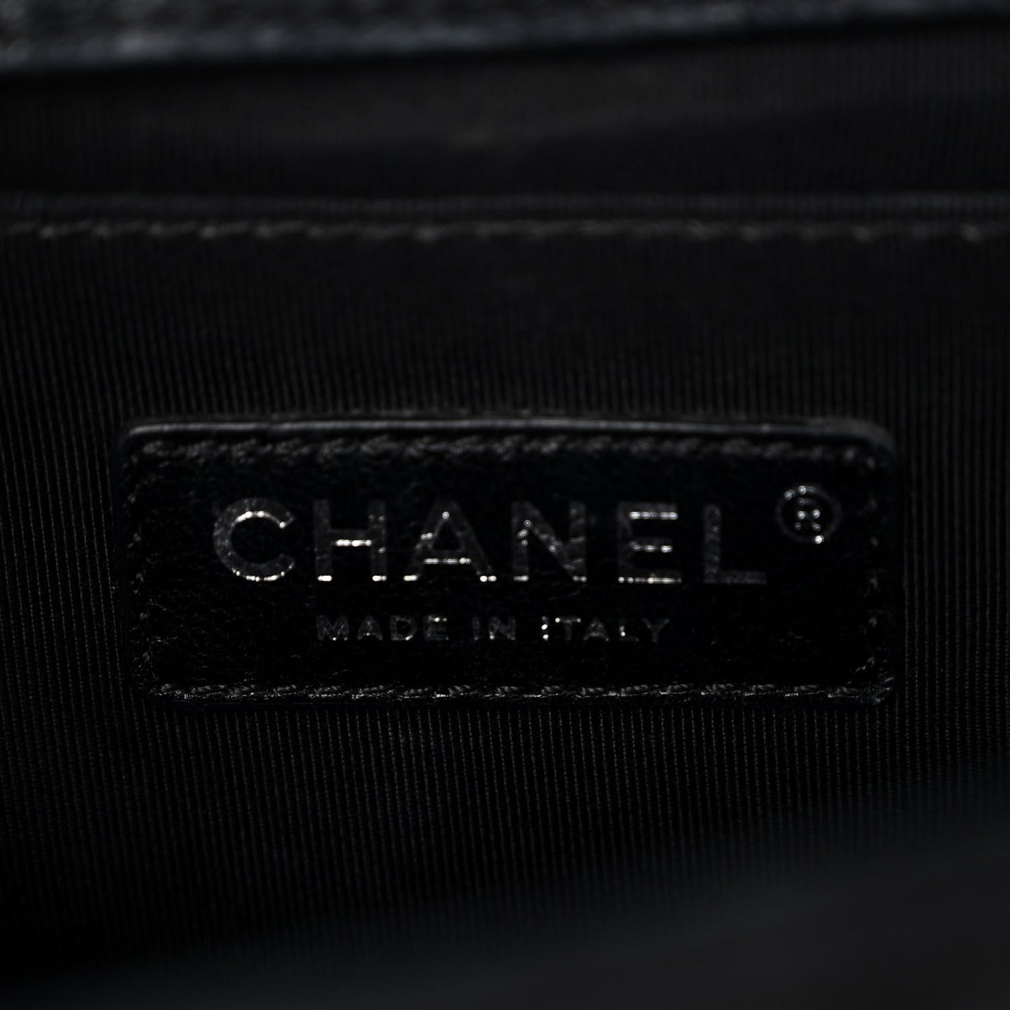 Nubuck Chesterfield Quilted Medium Celtic Boy Flap Black