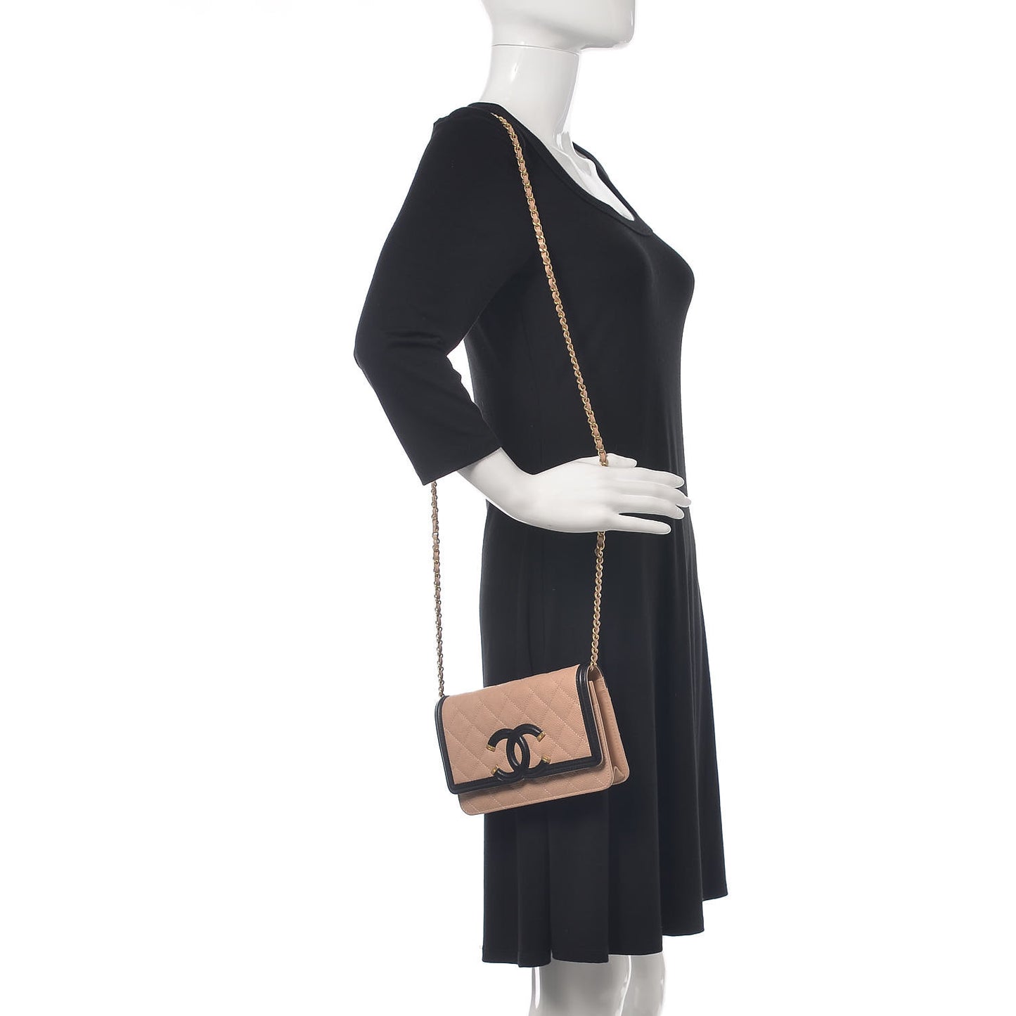 Caviar Quilted CC Filigree Wallet On Chain WOC Beige Black