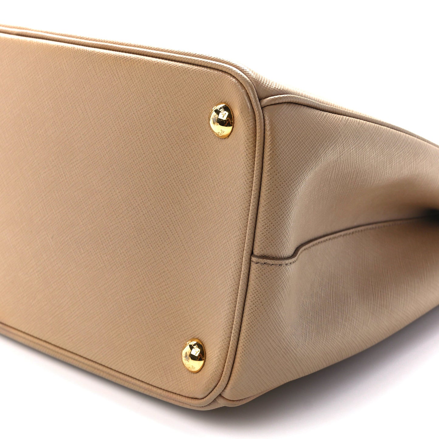 Saffiano Medium Galleria Double Zip Tote Cammeo