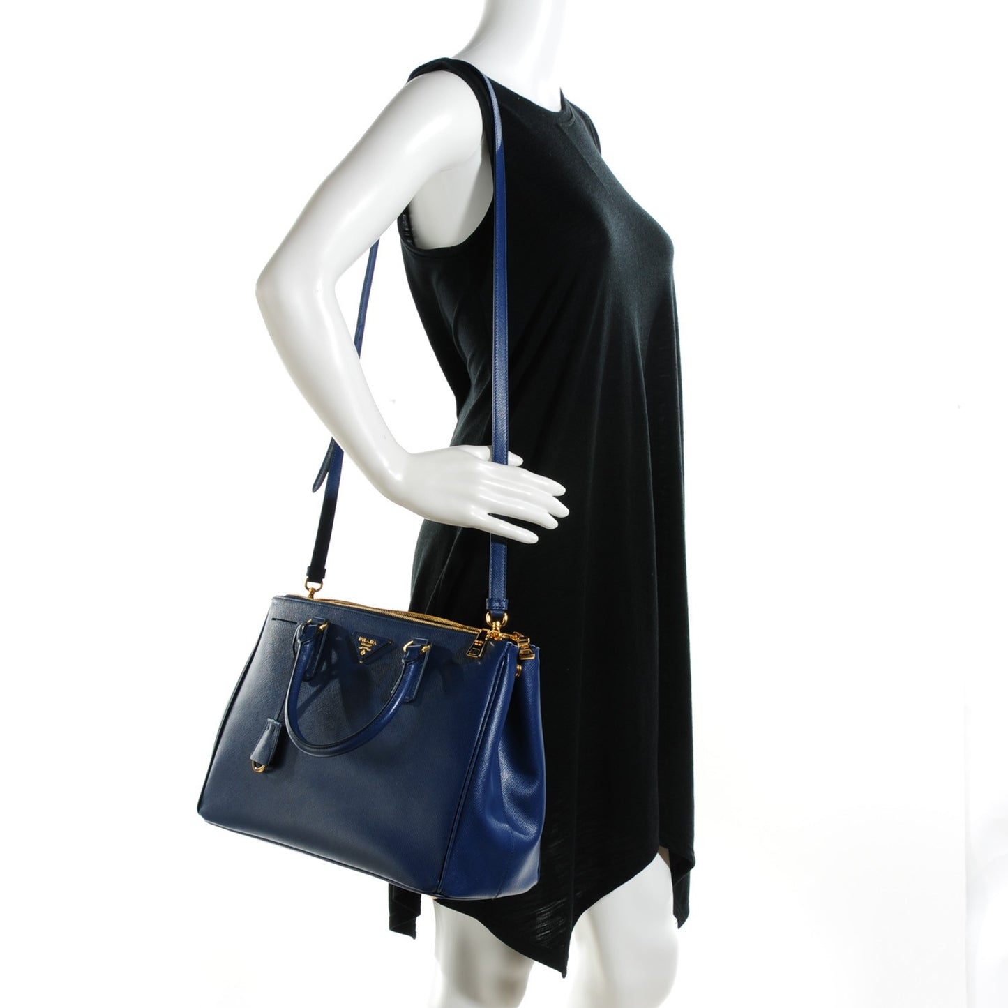 Saffiano Medium Galleria Double Zip Tote Bluette