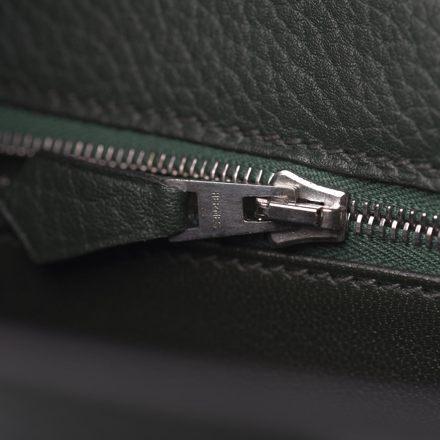 Togo Kelly Ado Backpack Vert Fonce