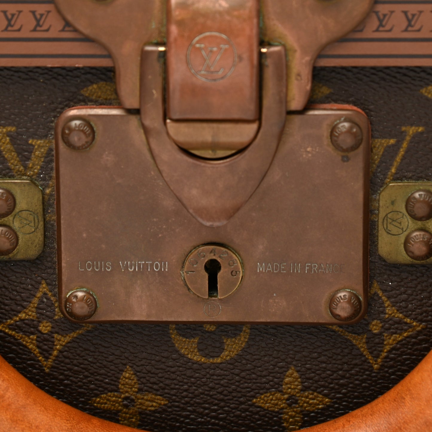 Monogram Alzer 65