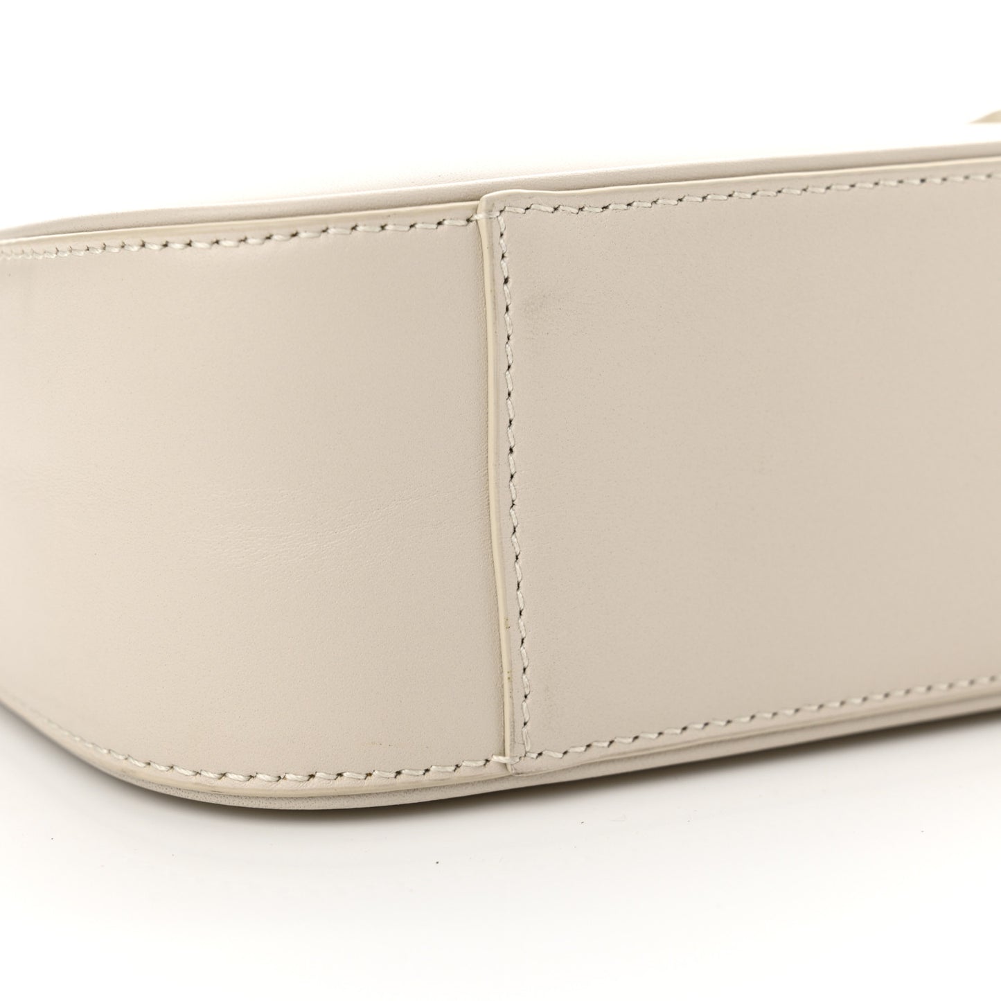 Smooth Calfskin Le 5 A 7 Hobo Crema Soft