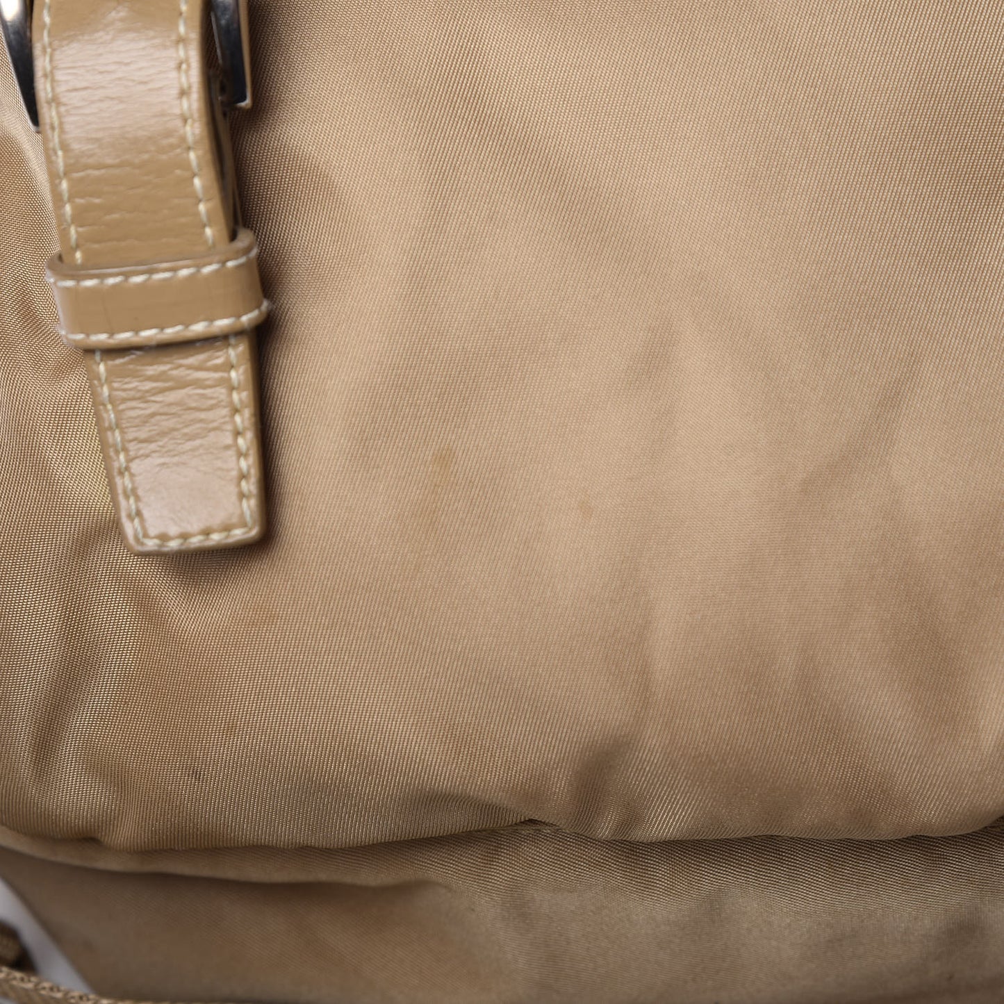 Tessuto Nylon Vela Messenger Bag Beige