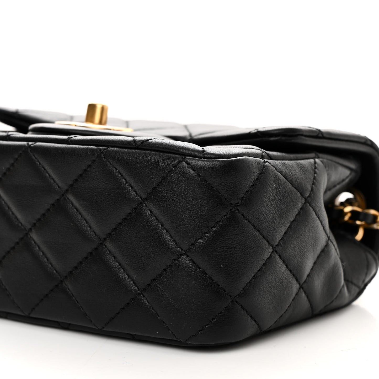Lambskin Quilted Mini Pearl Crush Flap Black