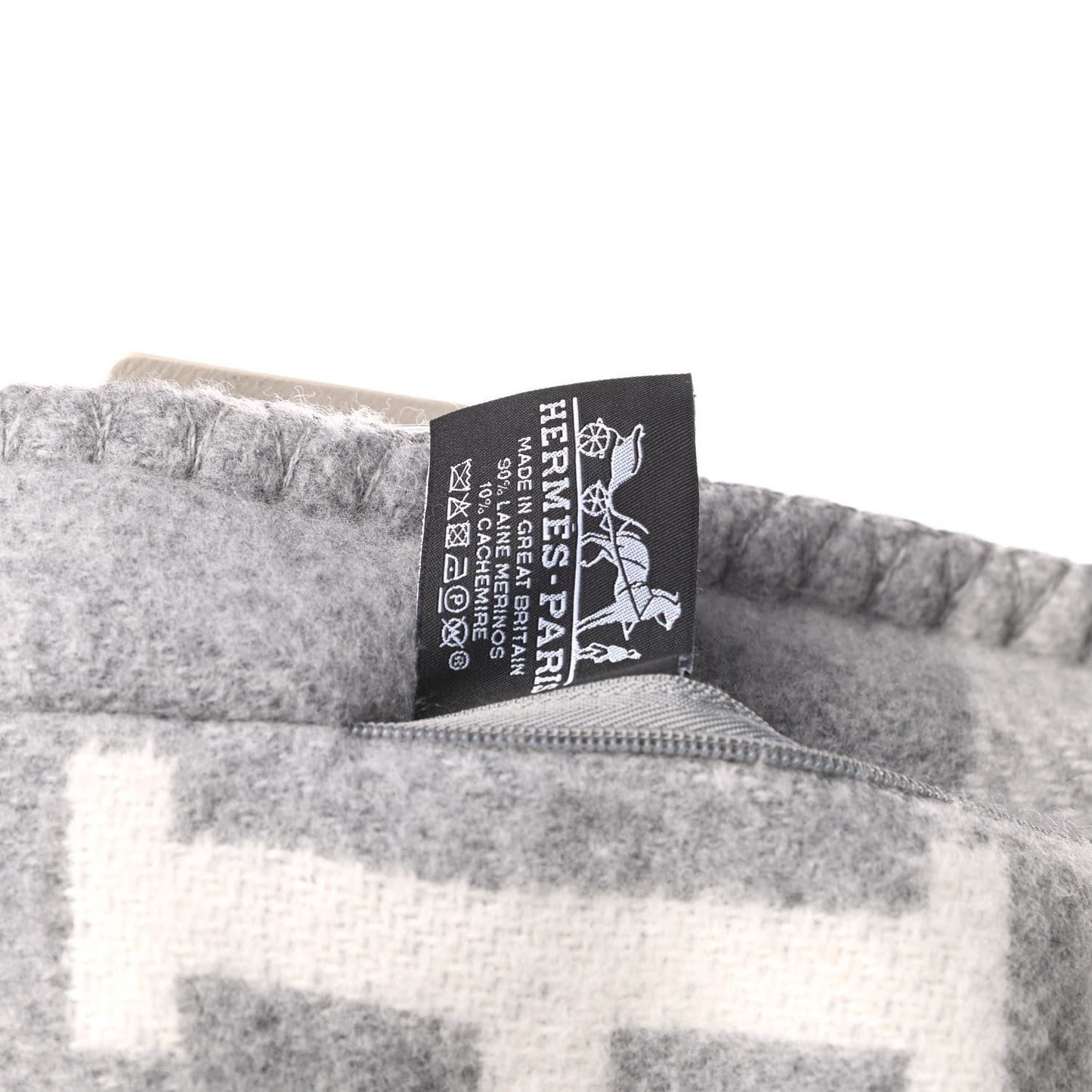 Wool Cashmere Avalon III Pillow PM Ecru Gris Clair