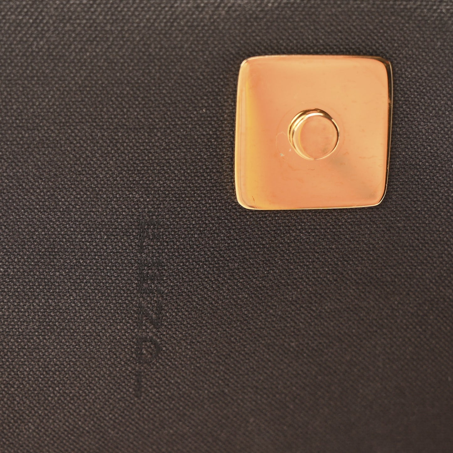 Vitello Grace Matte Fendigraphy Wallet on Chain Ciclamino Pilar