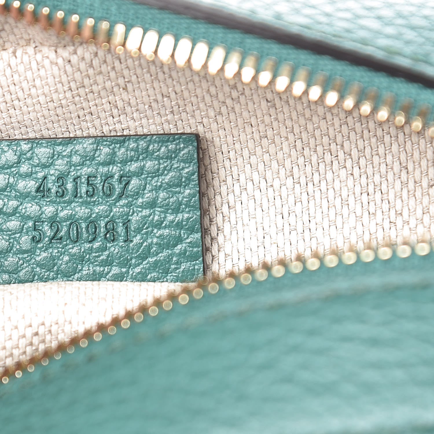 Gucci Pebbled Calfskin Small Soho Disco Bag Emerald Green 9 of 9