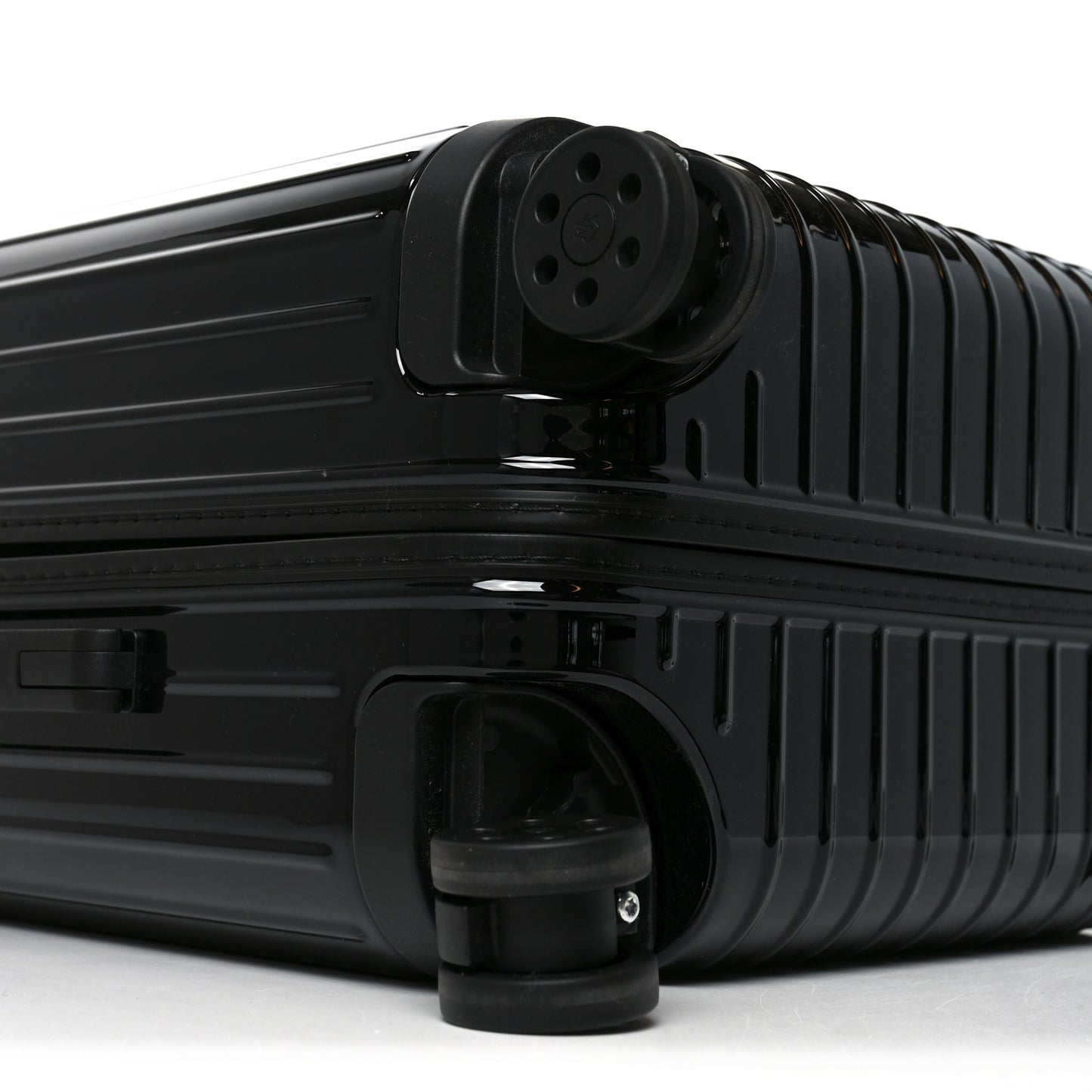 Gloss Polycarbonate Essential Cabin Black