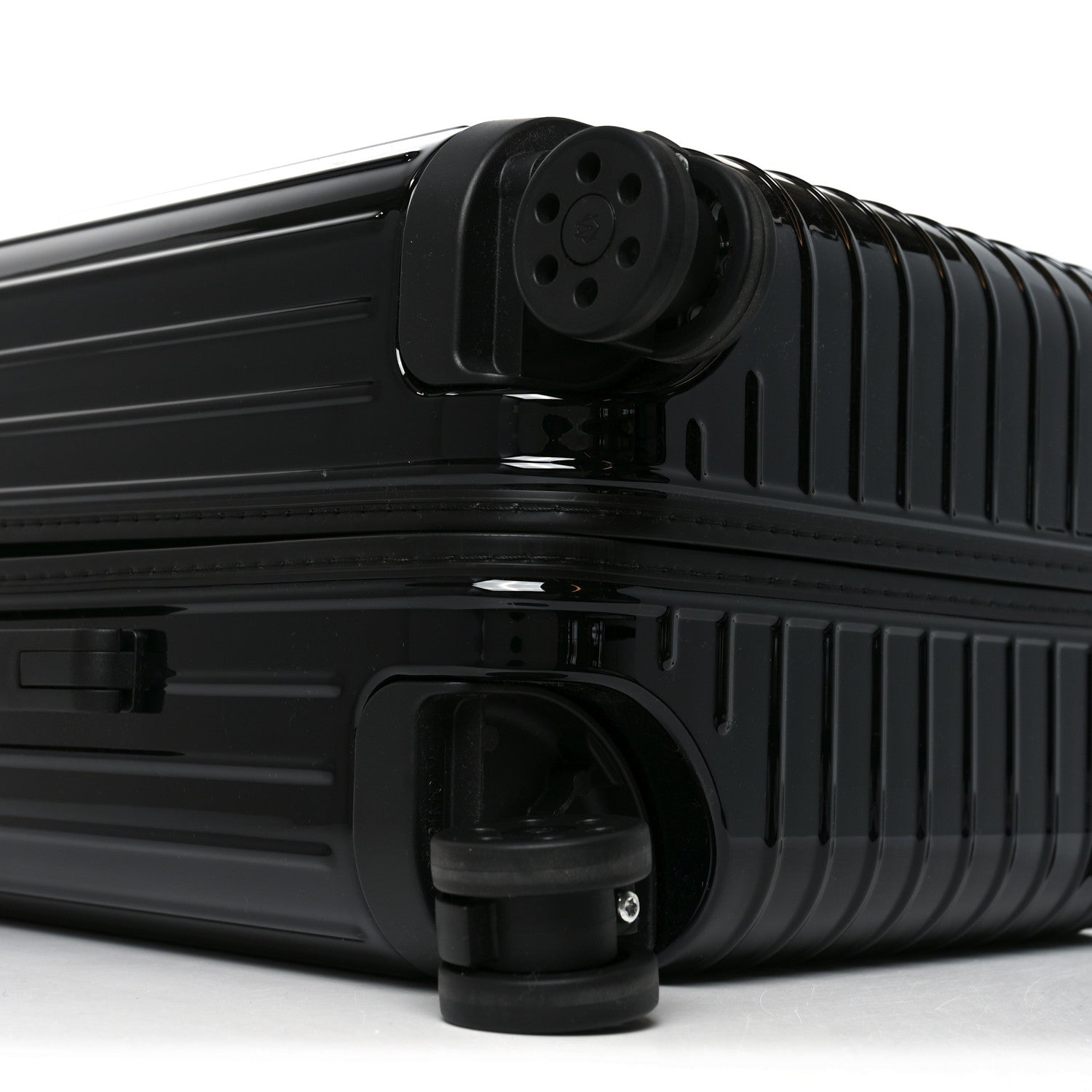 Rimowa Gloss Polycarbonate Essential Cabin Black 7 of 8