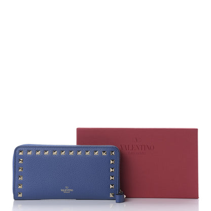 Valentino Garavani Pebbled Calfskin Rockstud Zip Around Wallet Baltique 9 of 9