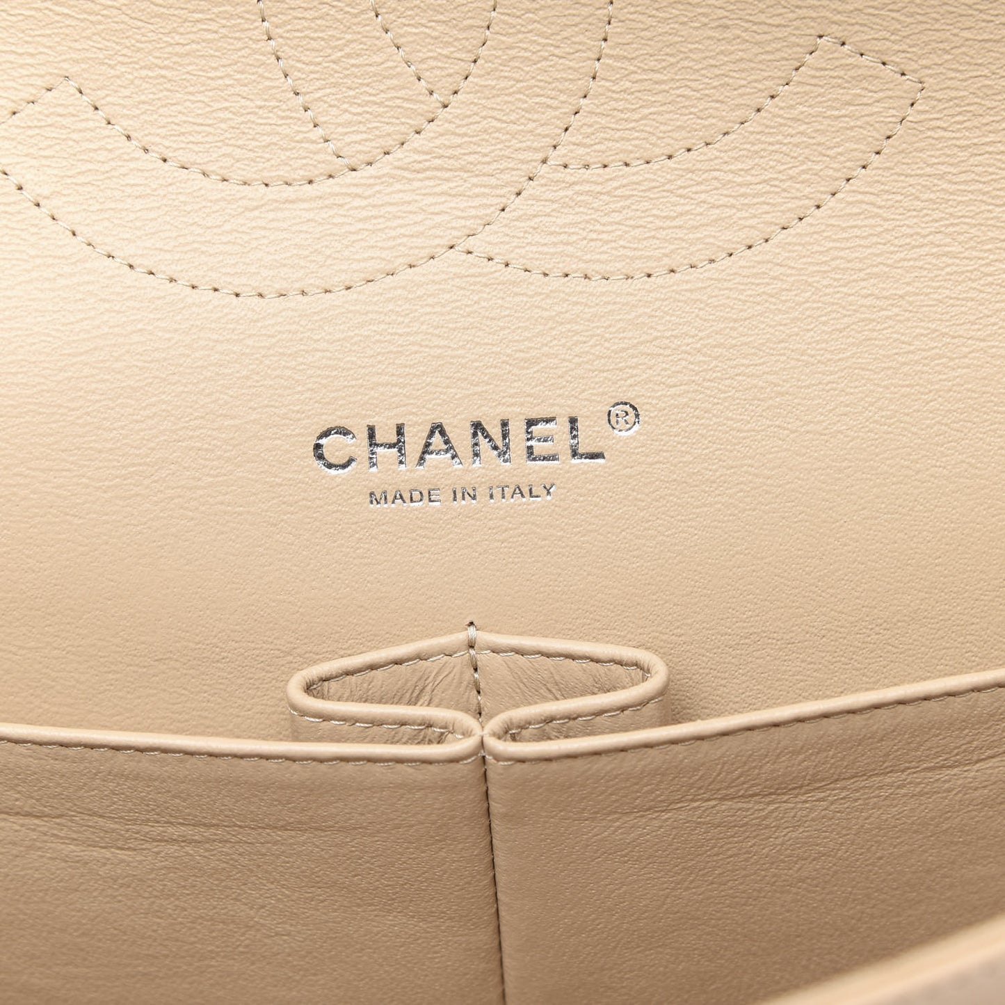 Caviar Quilted Jumbo Double Flap Beige Clair