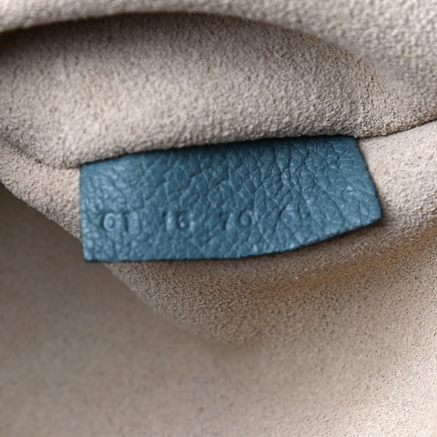 Grained Lambskin Drew Shoulder Bag Cloudy Blue
